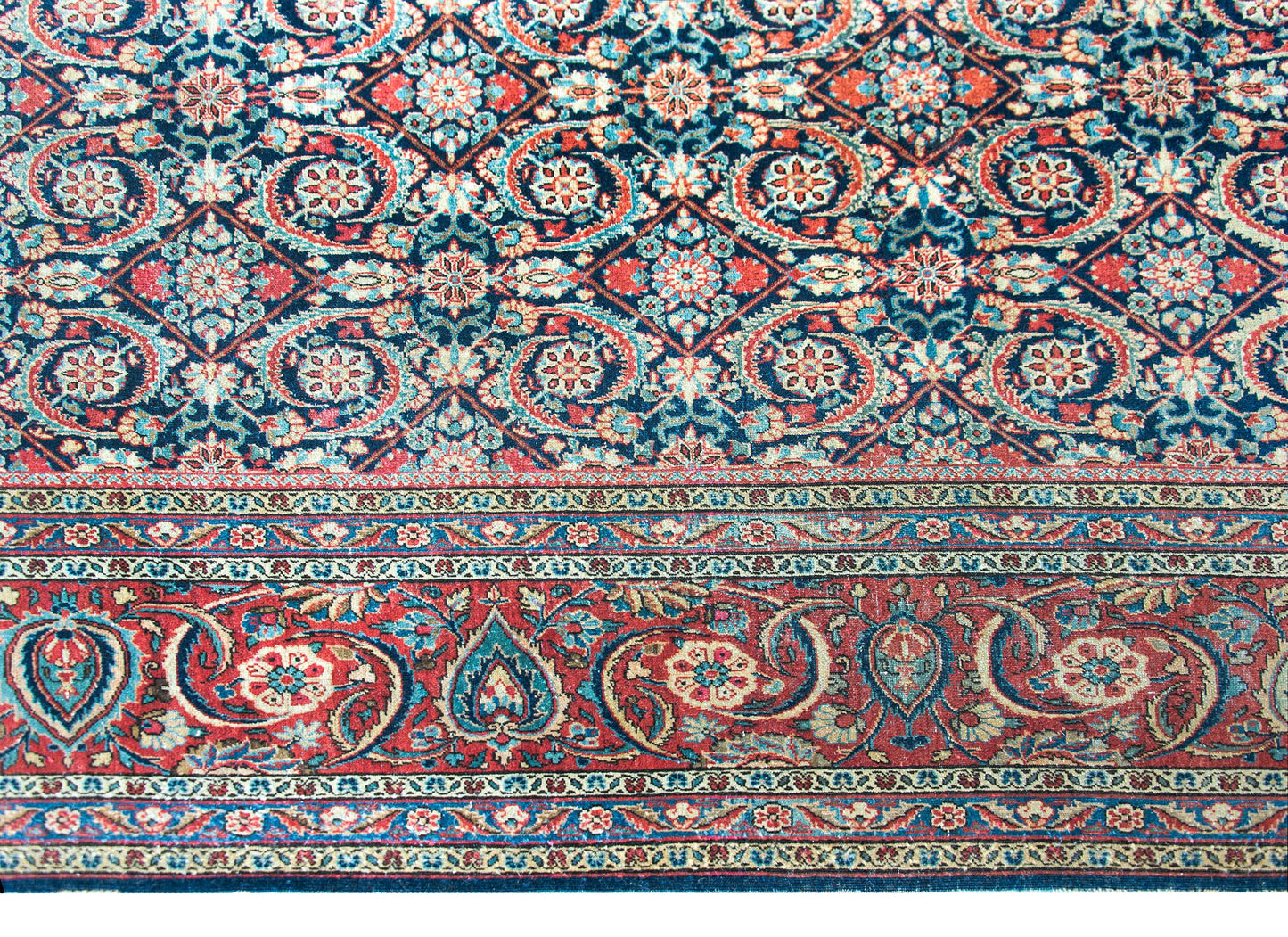 Early 20th Century Persian Kashan Rug For Sale