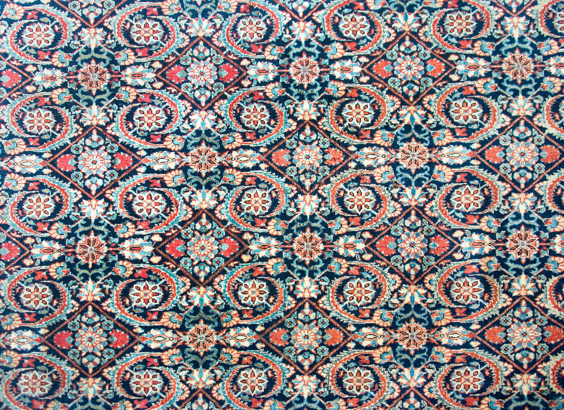 Early 20th Century Persian Kashan Rug For Sale
