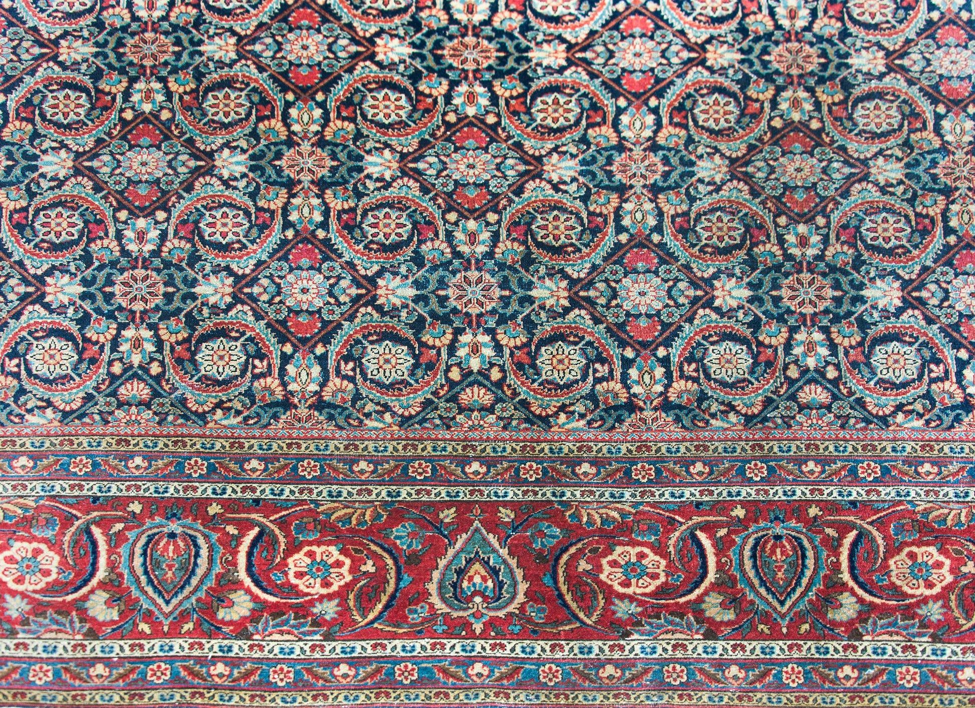 Early 20th Century Persian Kashan Rug For Sale