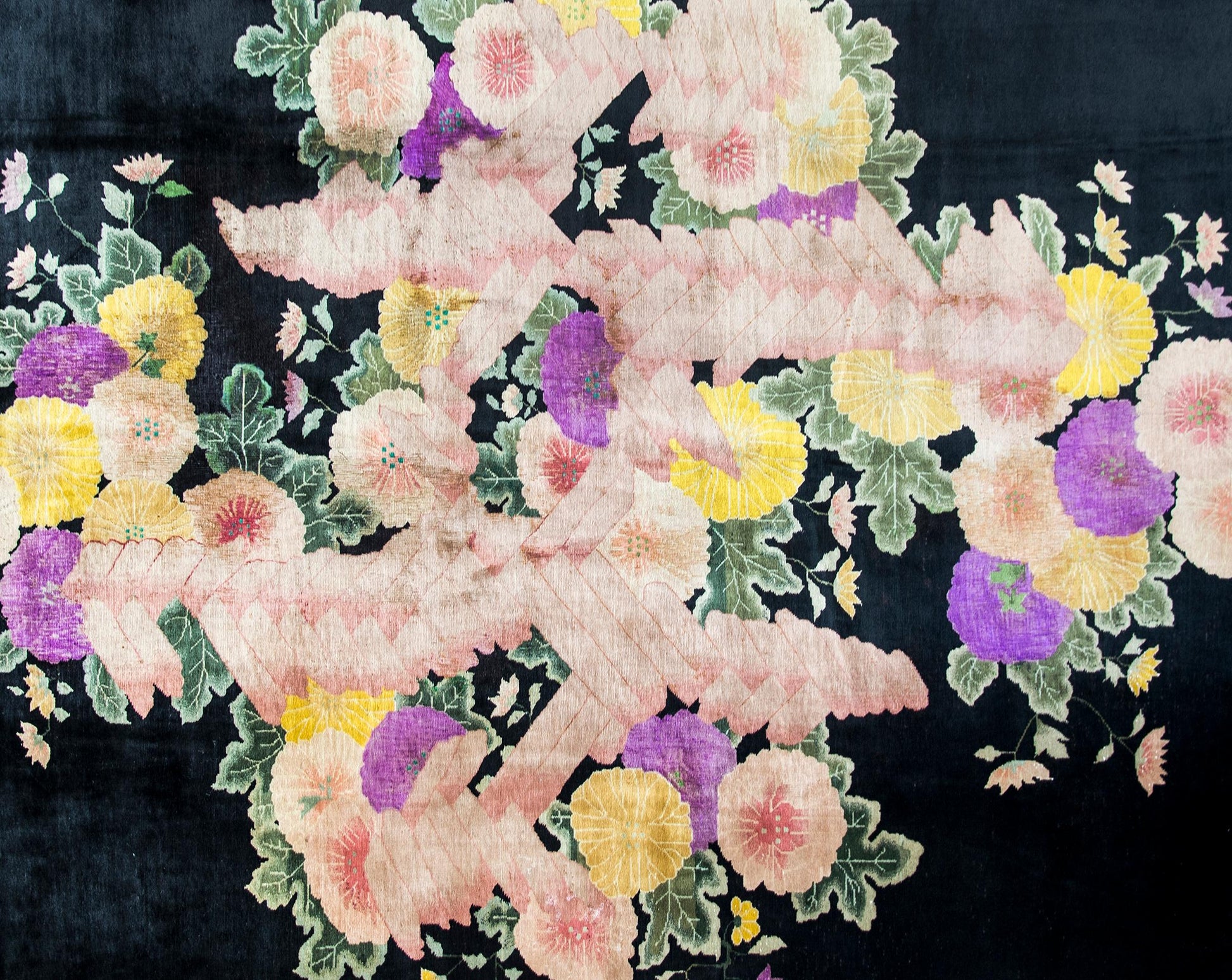 Early 20th Century Chinese Art Deco Rug For Sale