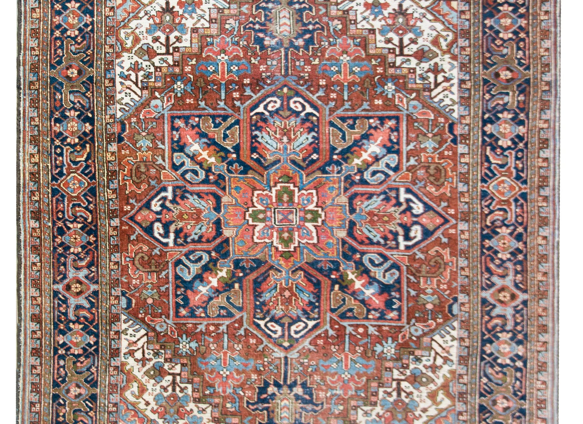Early 20th Century Persian Heriz Rug For Sale