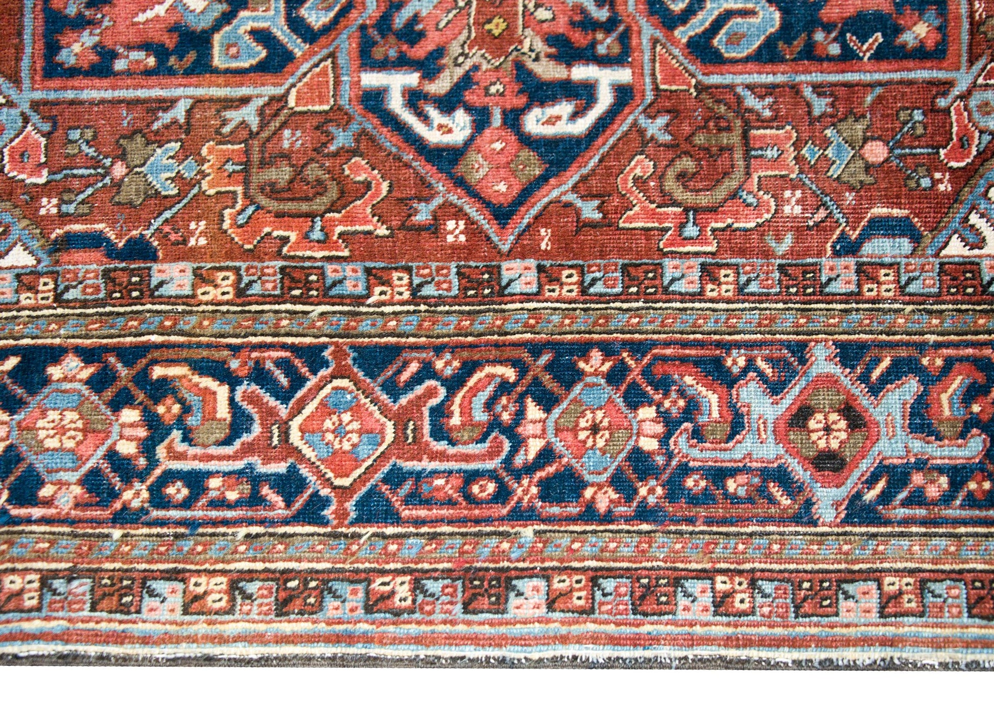 Early 20th Century Persian Heriz Rug For Sale