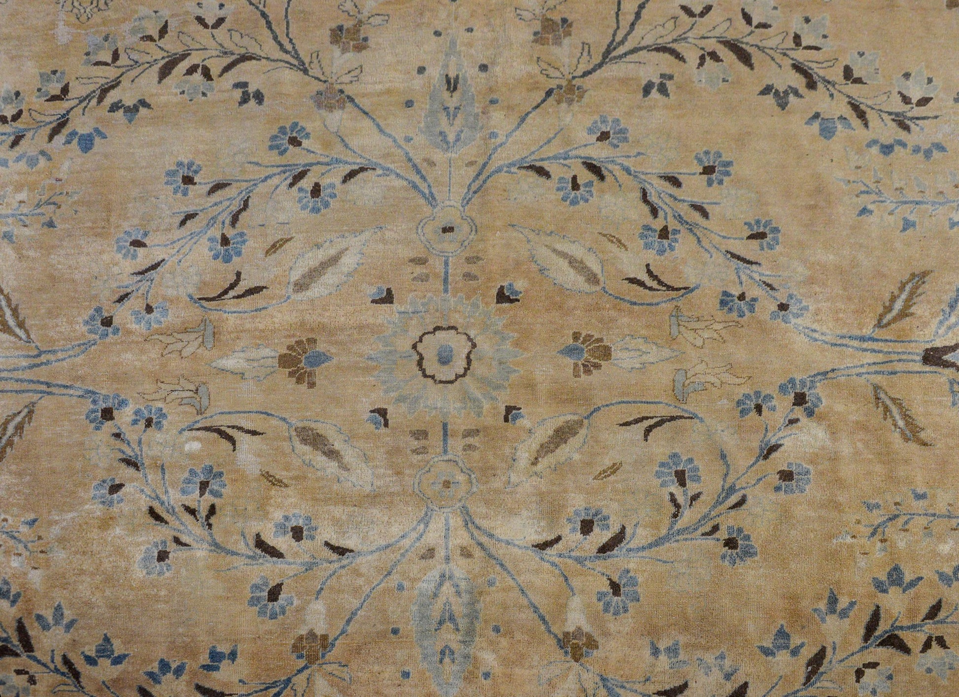 Exquisite Early 20th Century Tabriz Rug For Sale