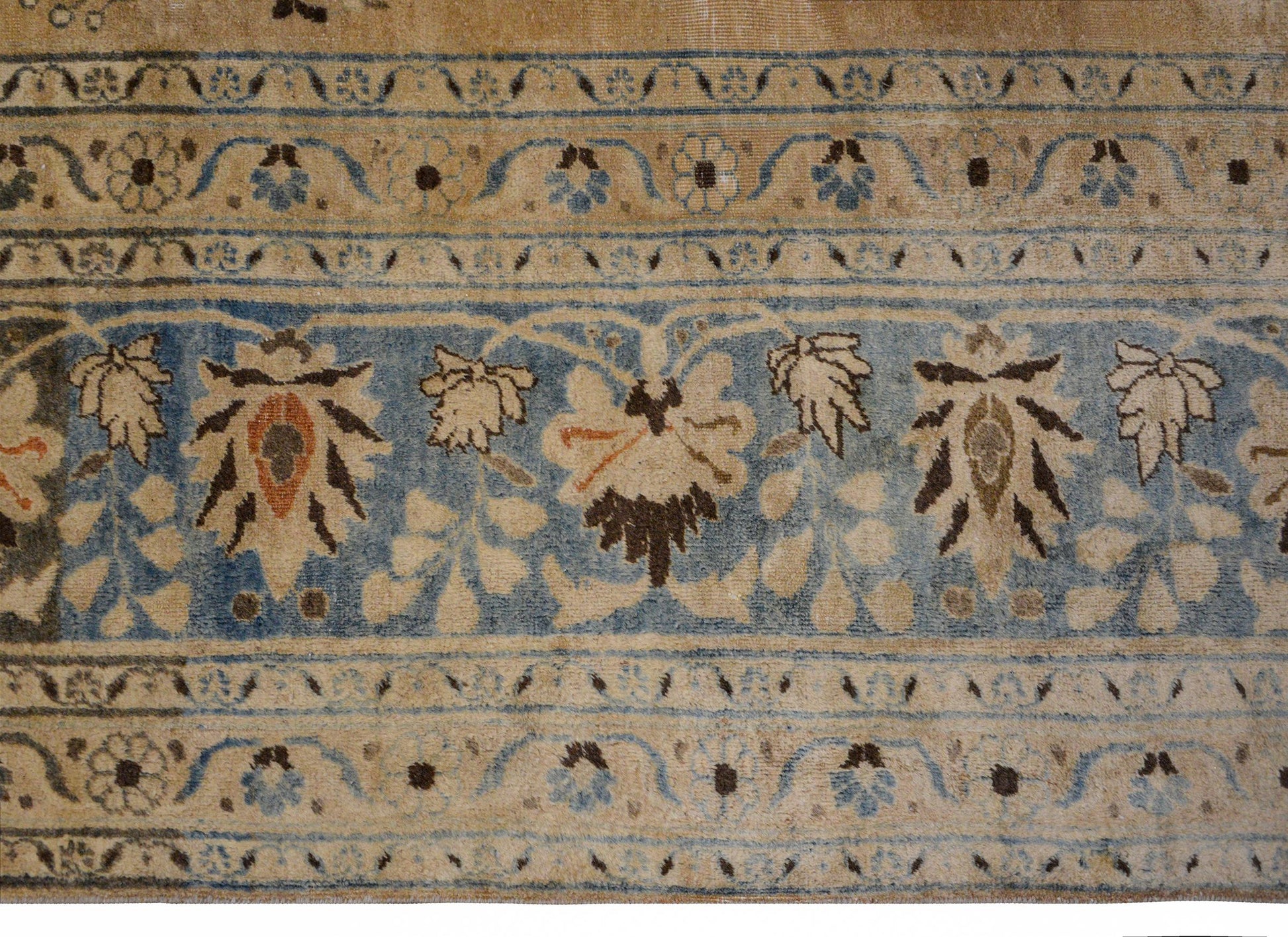 Exquisite Early 20th Century Tabriz Rug For Sale