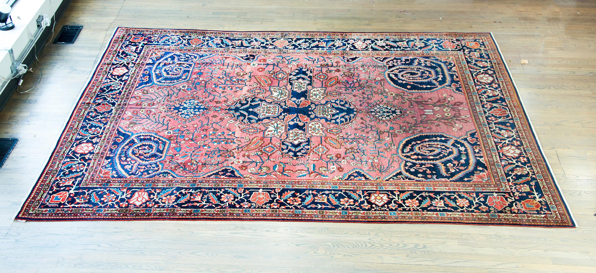 Early 20th Century Persian Sarouk Farahan Rug For Sale