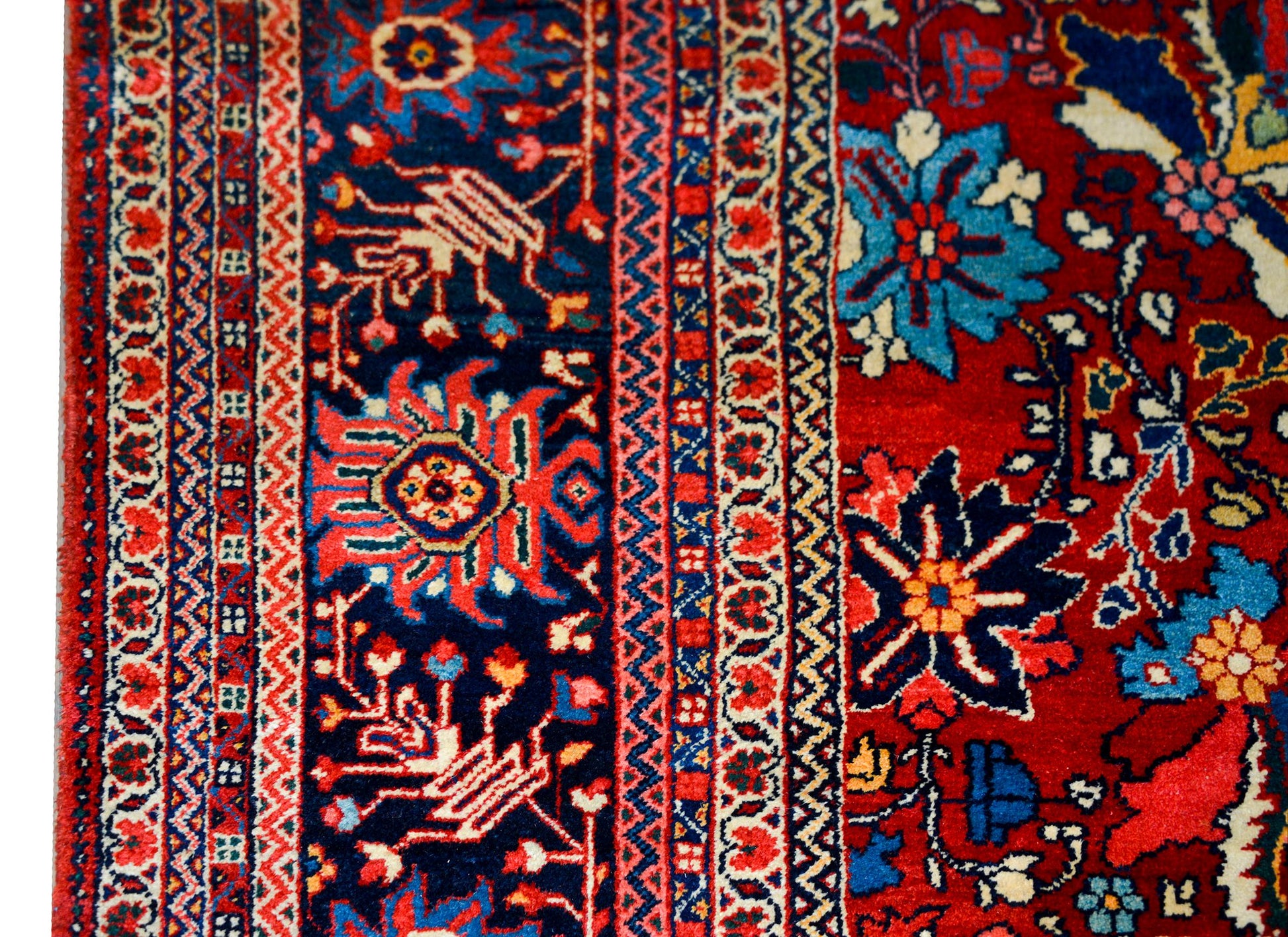 Early 20th Century Mahal Rug For Sale