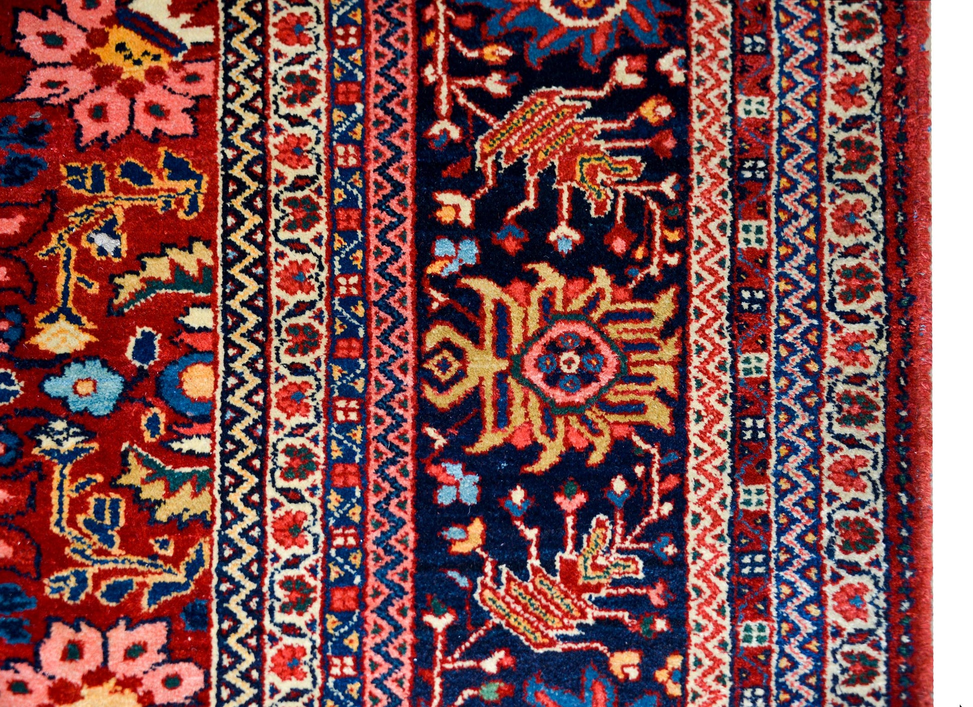 Early 20th Century Mahal Rug For Sale