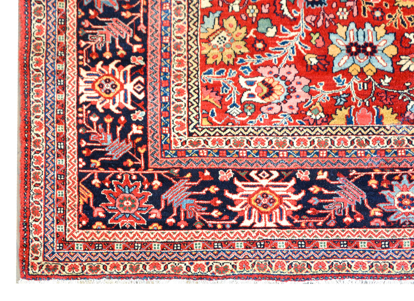 Early 20th Century Mahal Rug For Sale