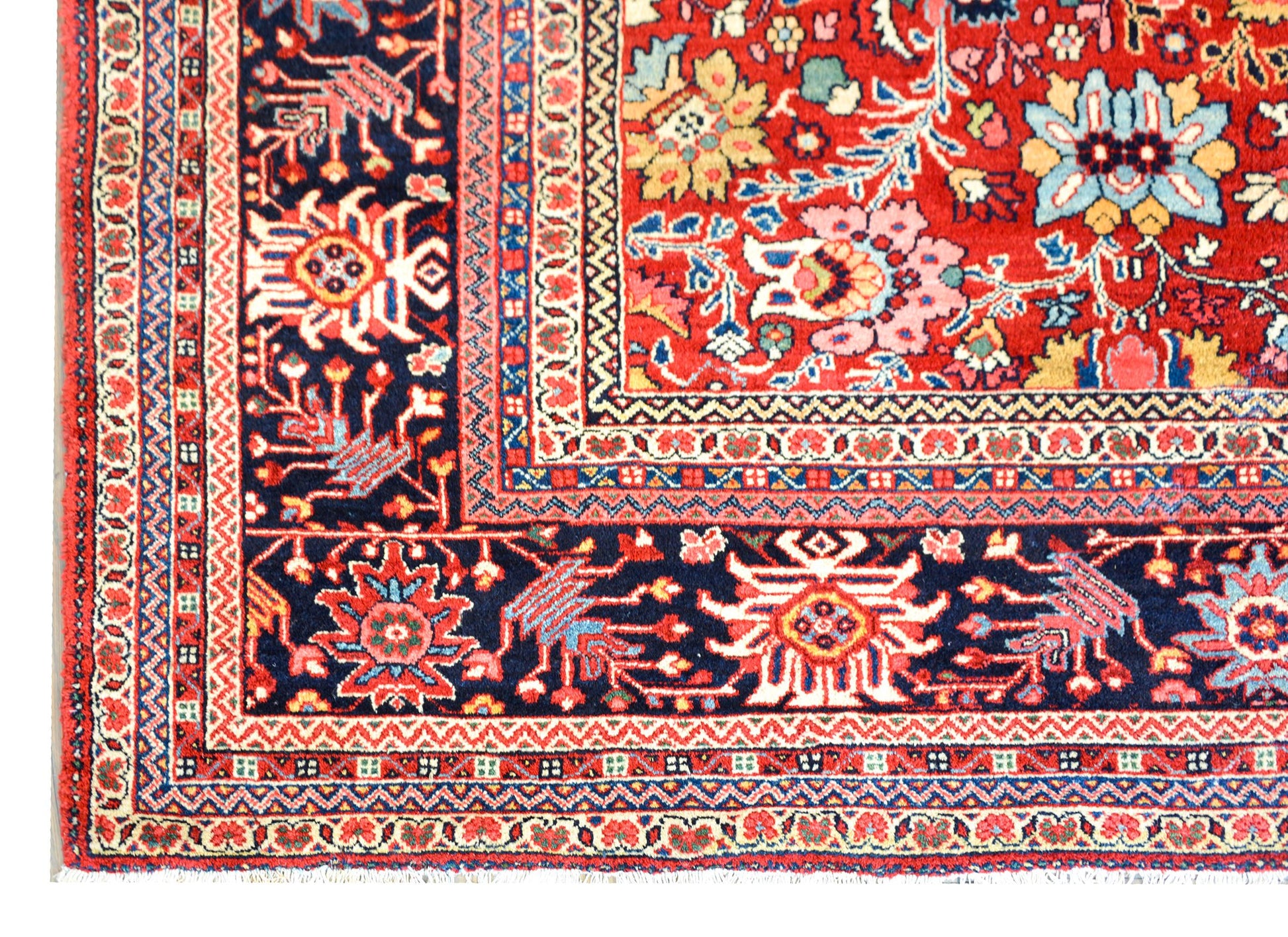 Early 20th Century Mahal Rug For Sale