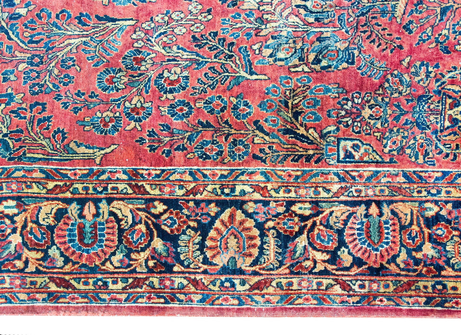 Early 20th Century Persian Sarouk Rug For Sale