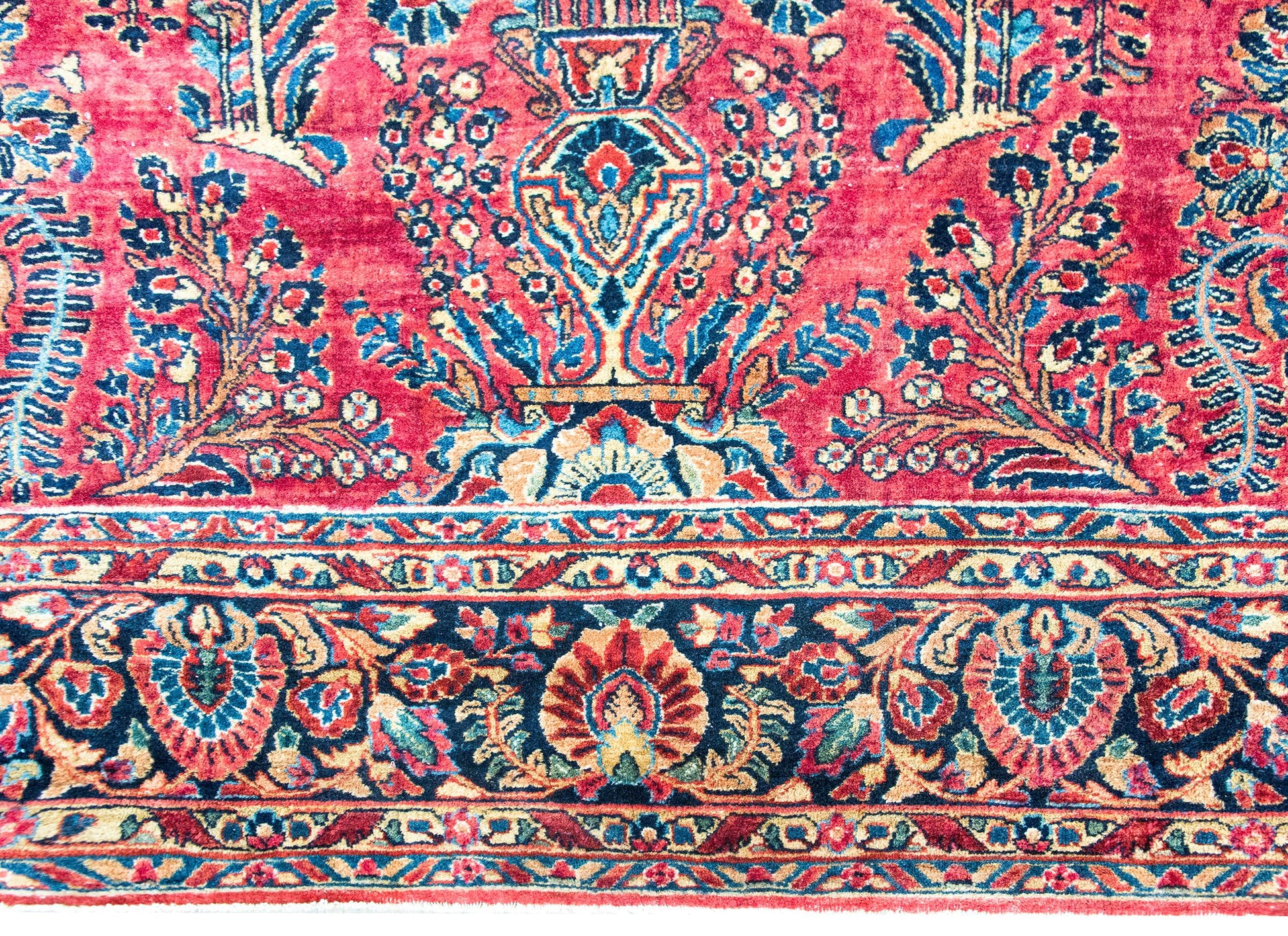 Early 20th Century Persian Sarouk Rug For Sale