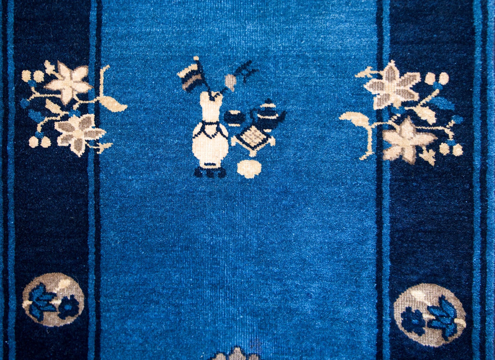 Early 20th Century Chinese Peking Rug For Sale