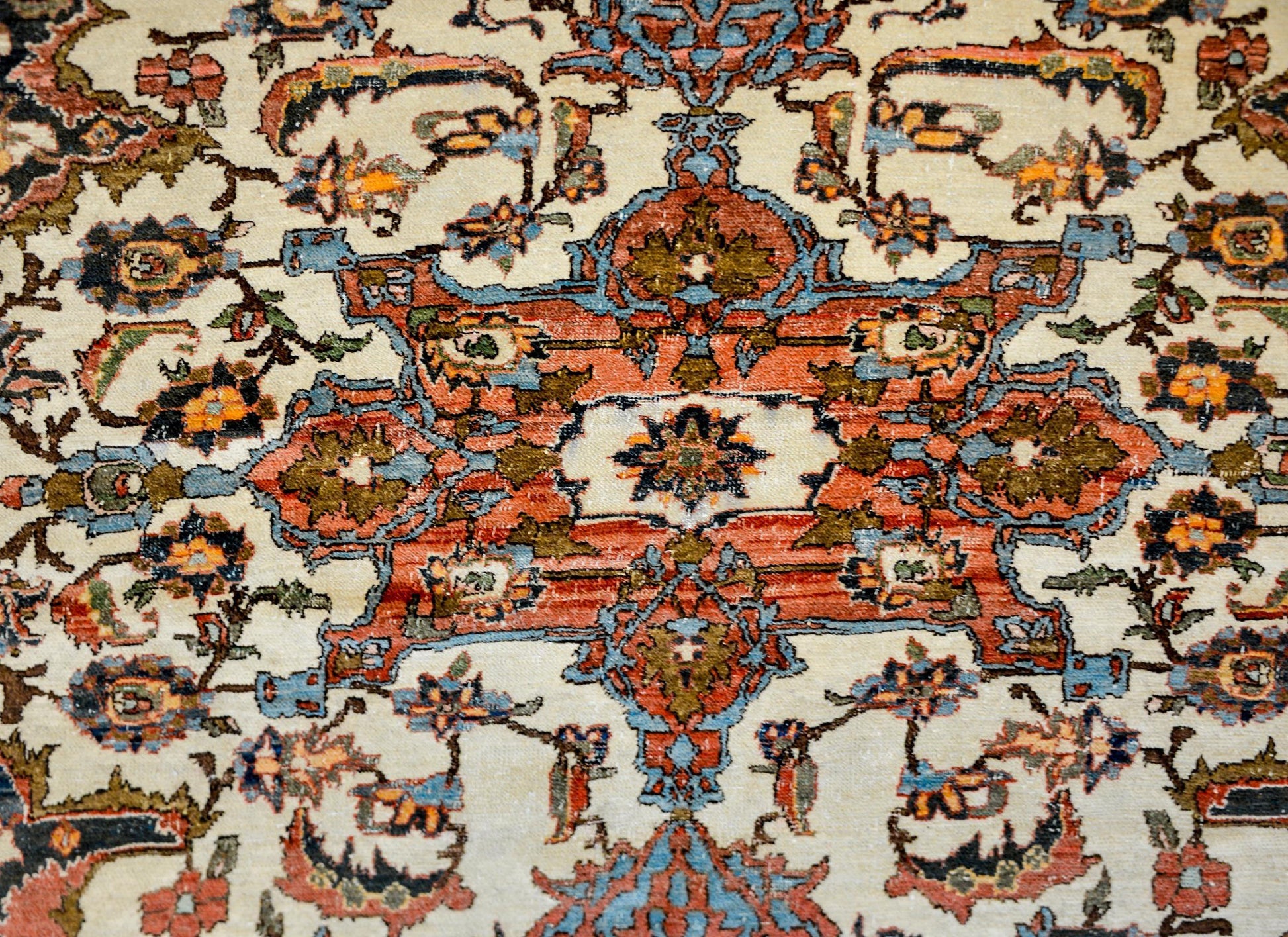 Exquisite Early 20th Century Malayer Rug For Sale