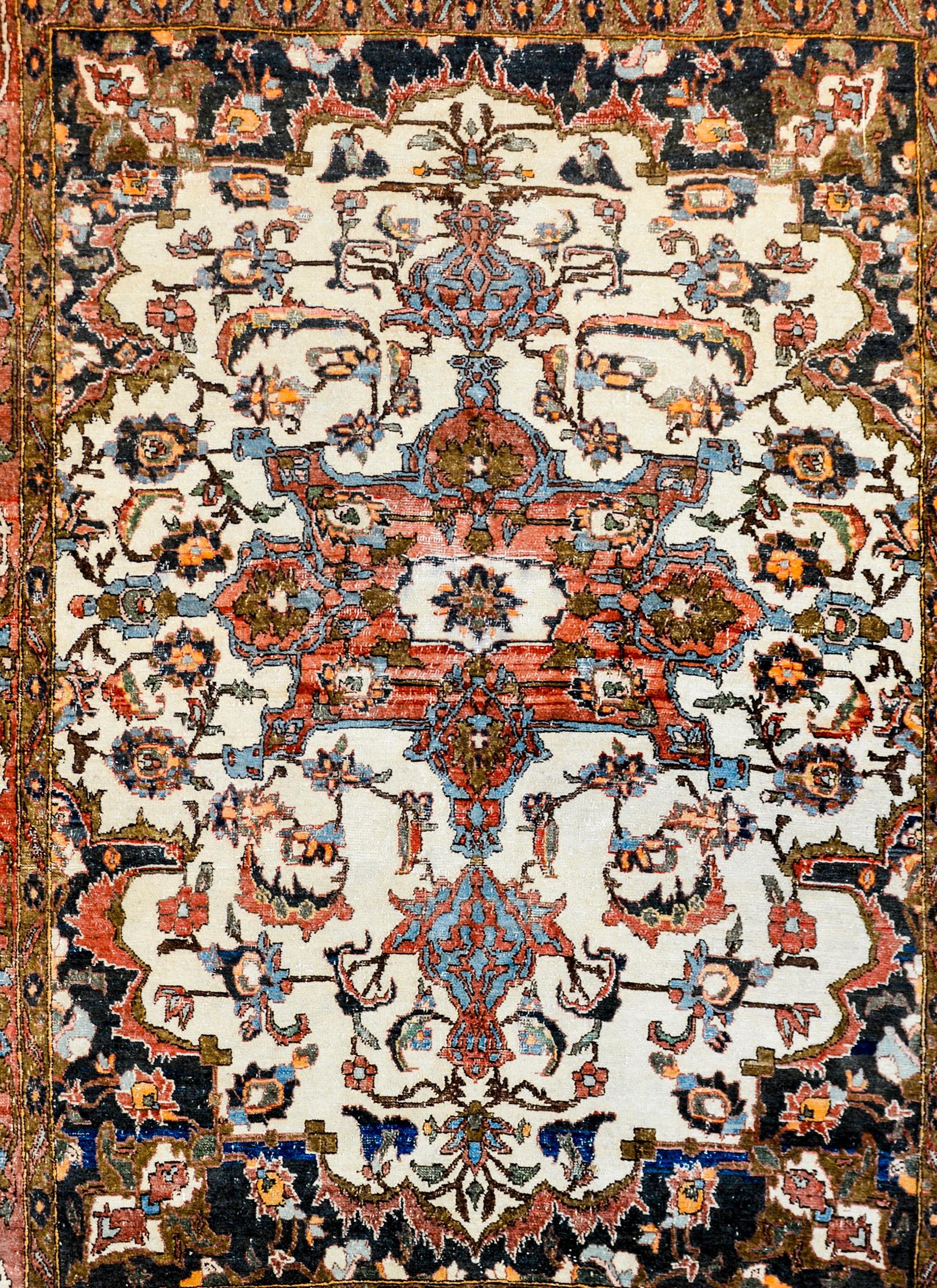 Exquisite Early 20th Century Malayer Rug For Sale