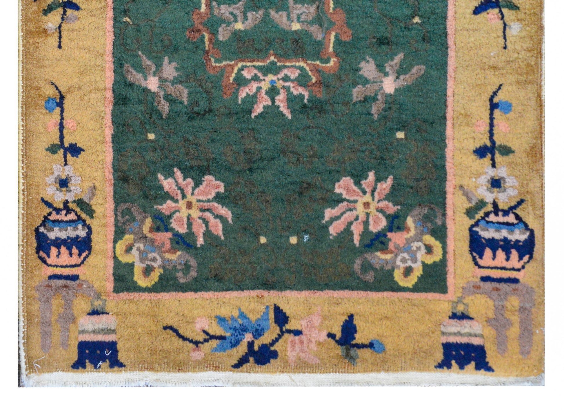 Sweet Chinese Art Deco Rug For Sale