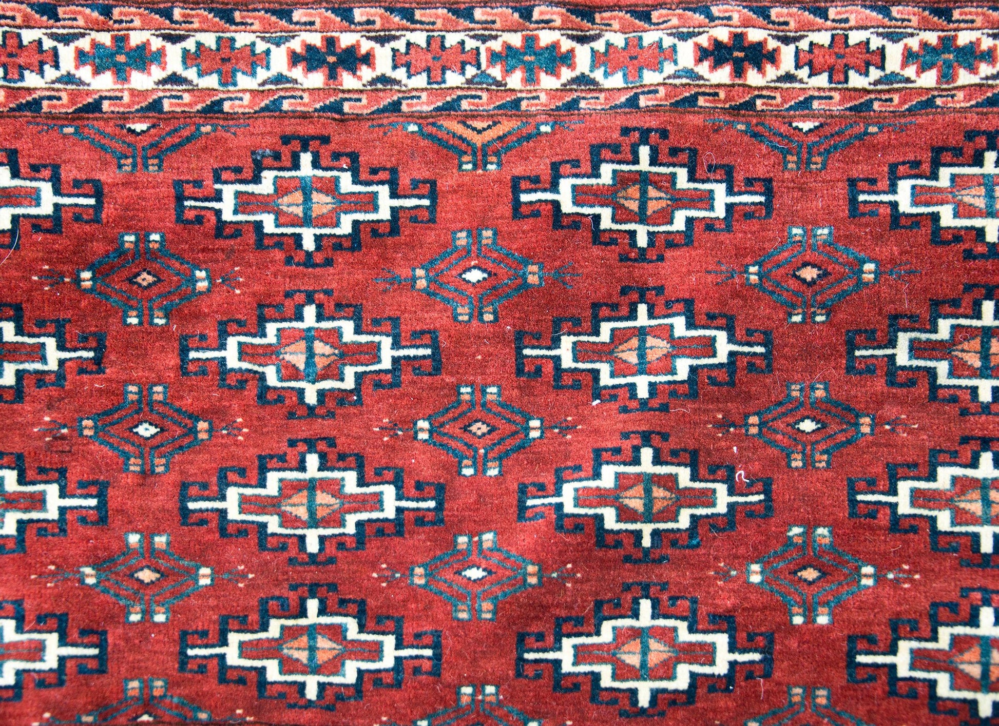 Early 20th Century Turkman Bag Face Rug For Sale