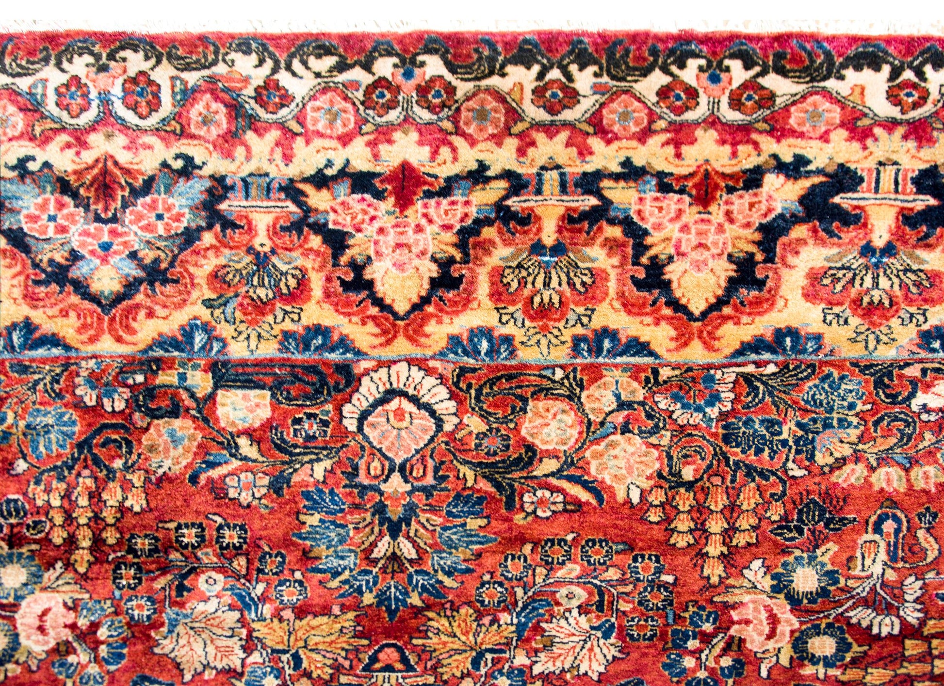 Early 20th Century Persian Sarouk Rug For Sale