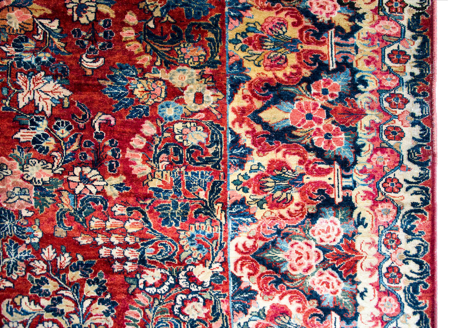 Early 20th Century Persian Sarouk Rug For Sale