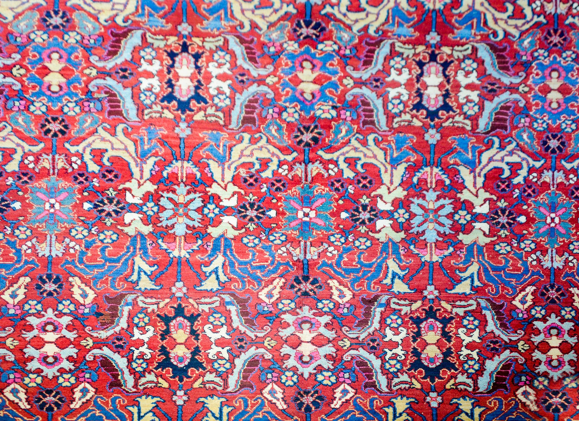 Unbelievable Early 20th Century Heriz Rug For Sale