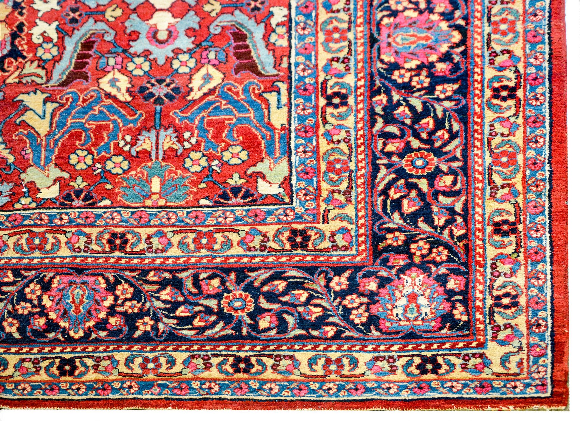 Unbelievable Early 20th Century Heriz Rug For Sale