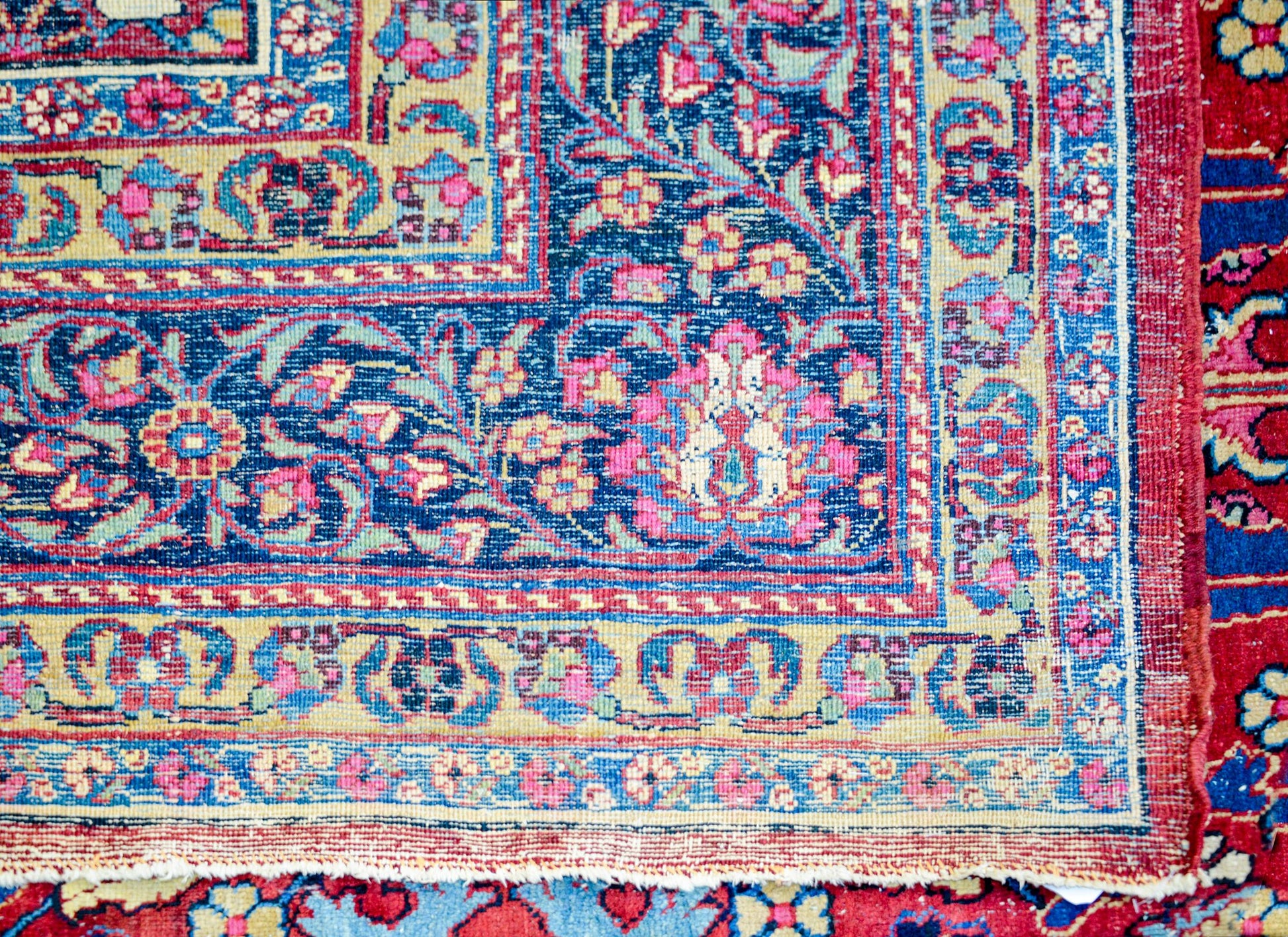 Unbelievable Early 20th Century Heriz Rug For Sale