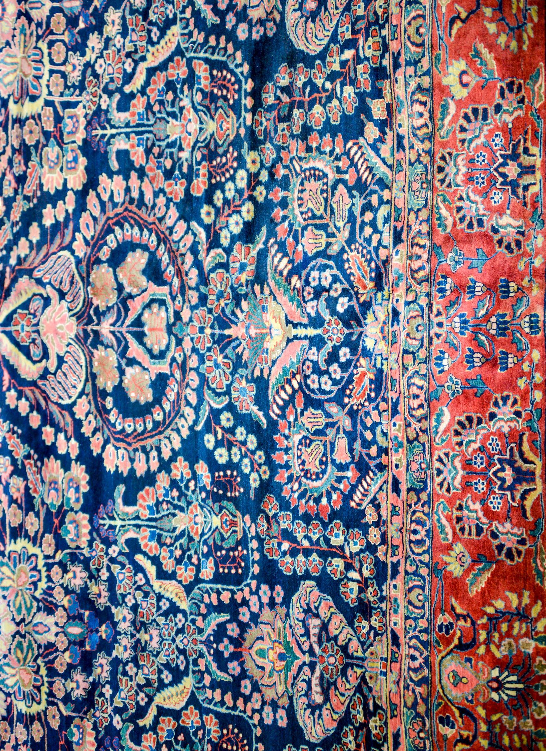 Extraordinary Early 20th Century Sarouk Rug For Sale