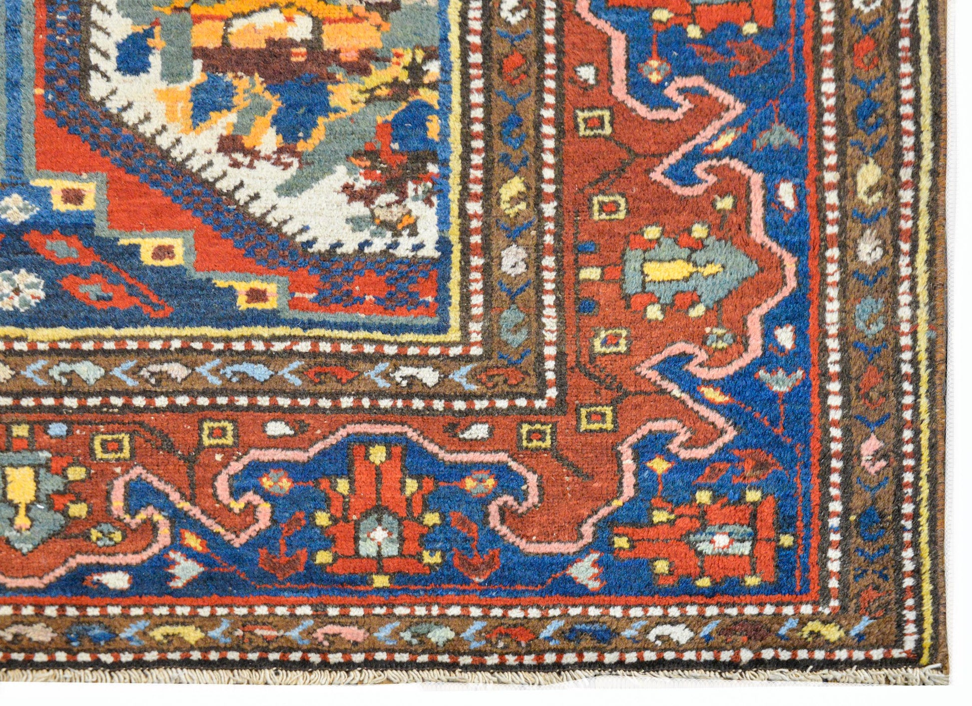 Early 20th Century Bakhtiari Rug For Sale