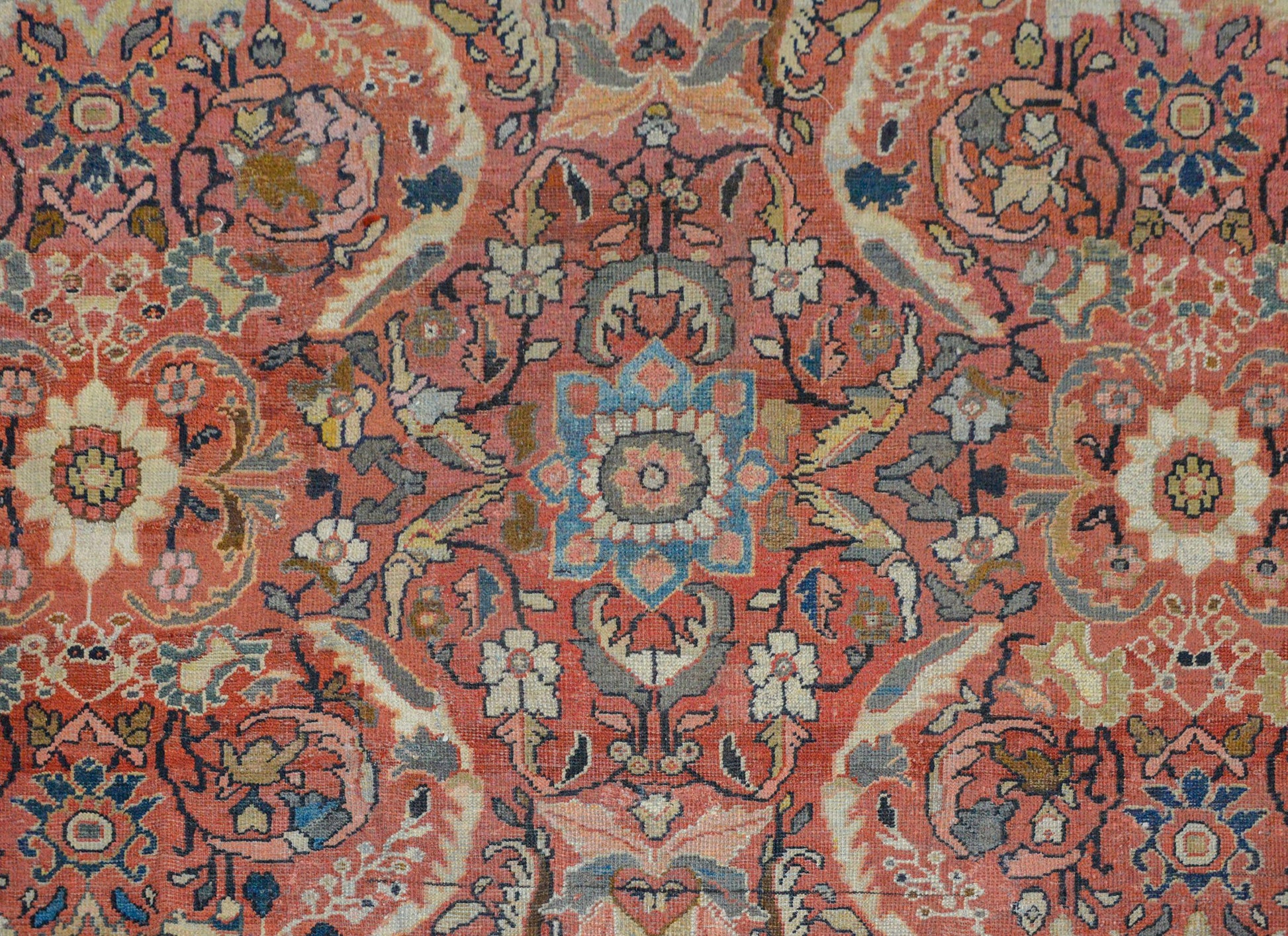 Bold Early 20th Century Mahal Rug For Sale