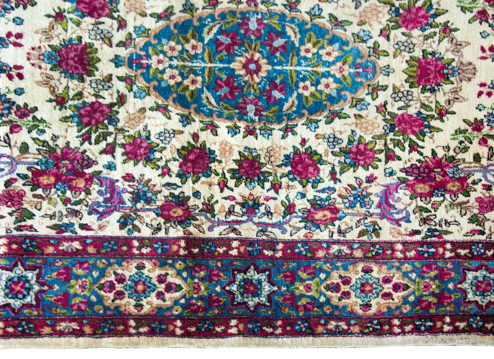 Early 20th Century Persian Kirman Rug For Sale