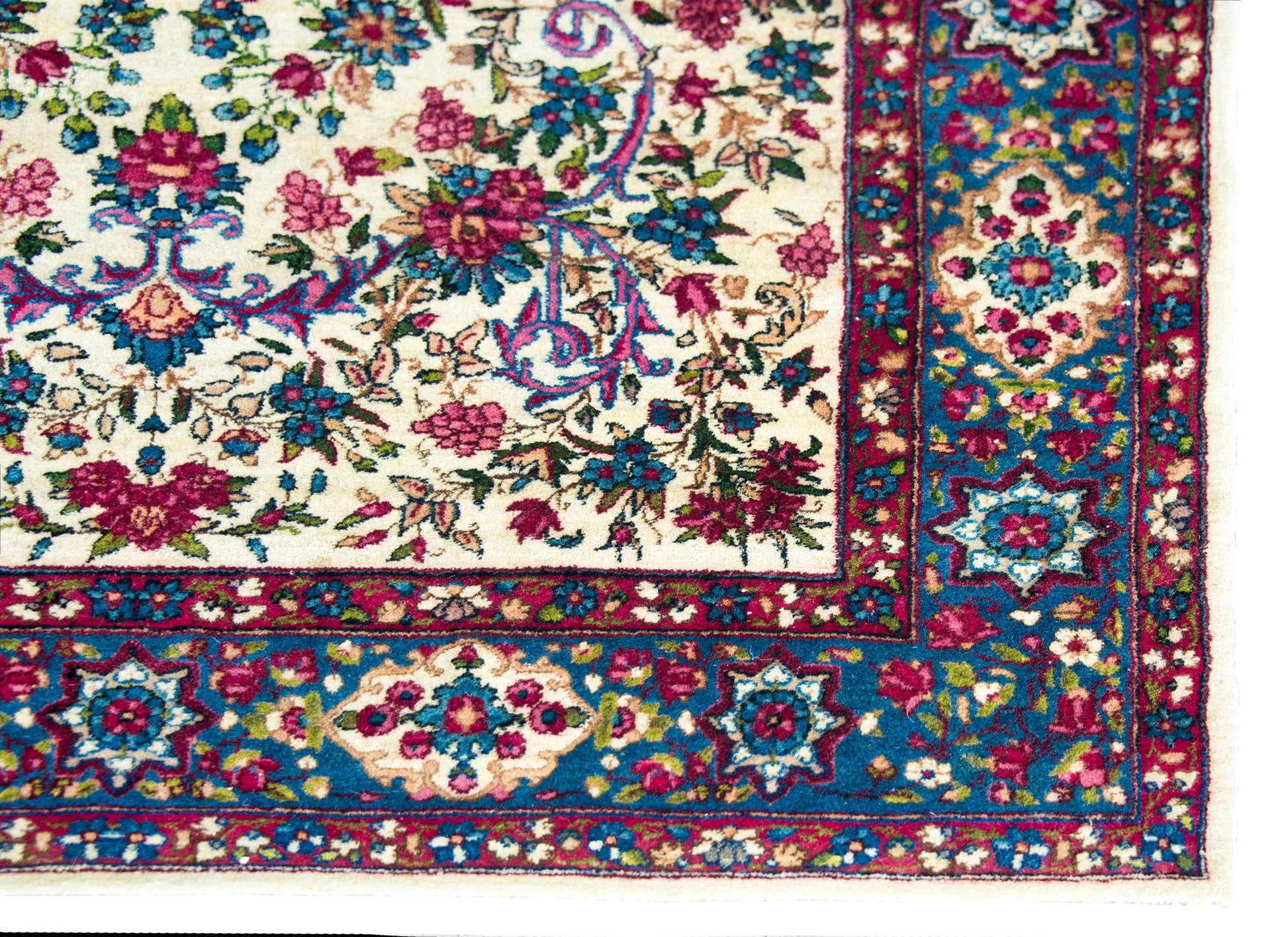 Early 20th Century Persian Kirman Rug For Sale