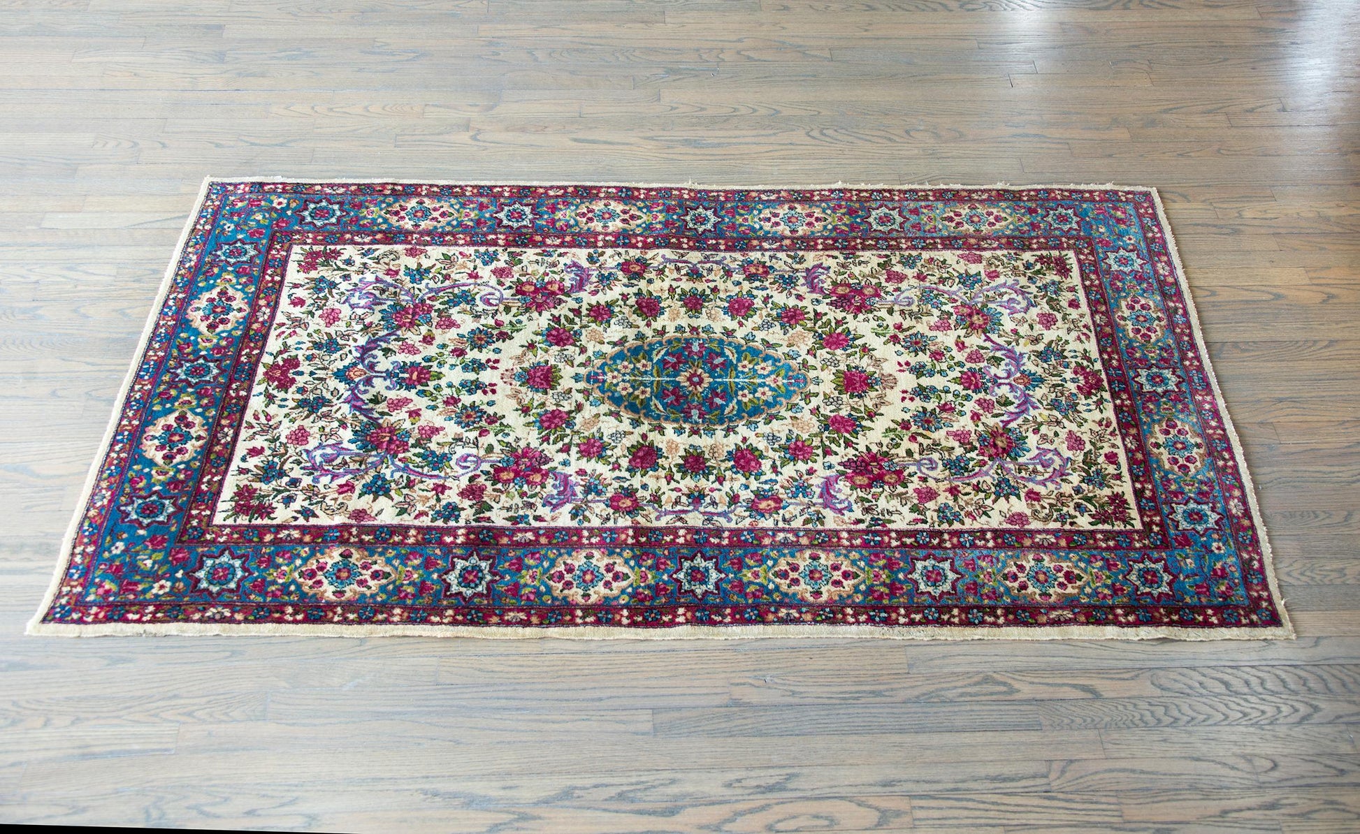 Early 20th Century Persian Kirman Rug For Sale