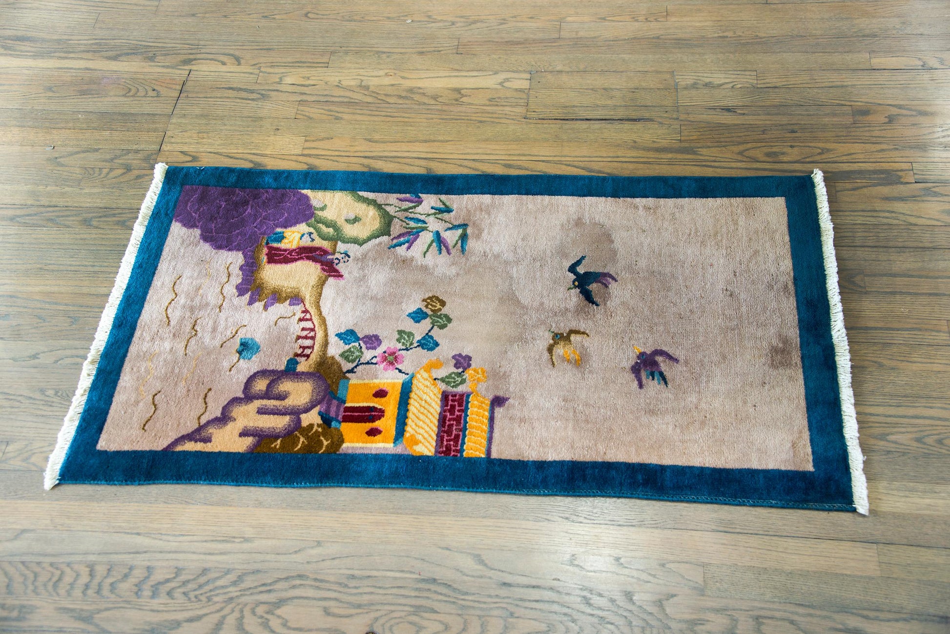Early 20th Century Chinese Art Deco Rug For Sale