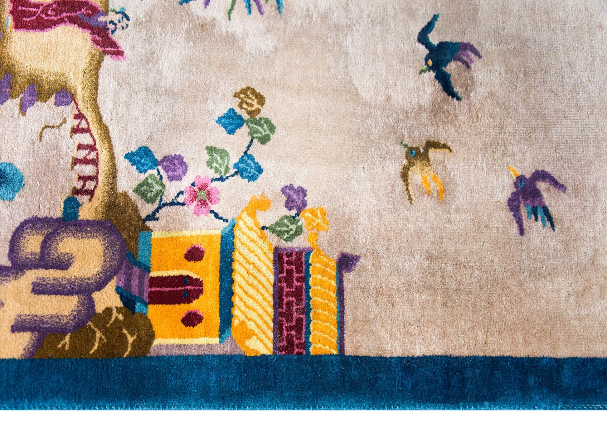 Early 20th Century Chinese Art Deco Rug For Sale