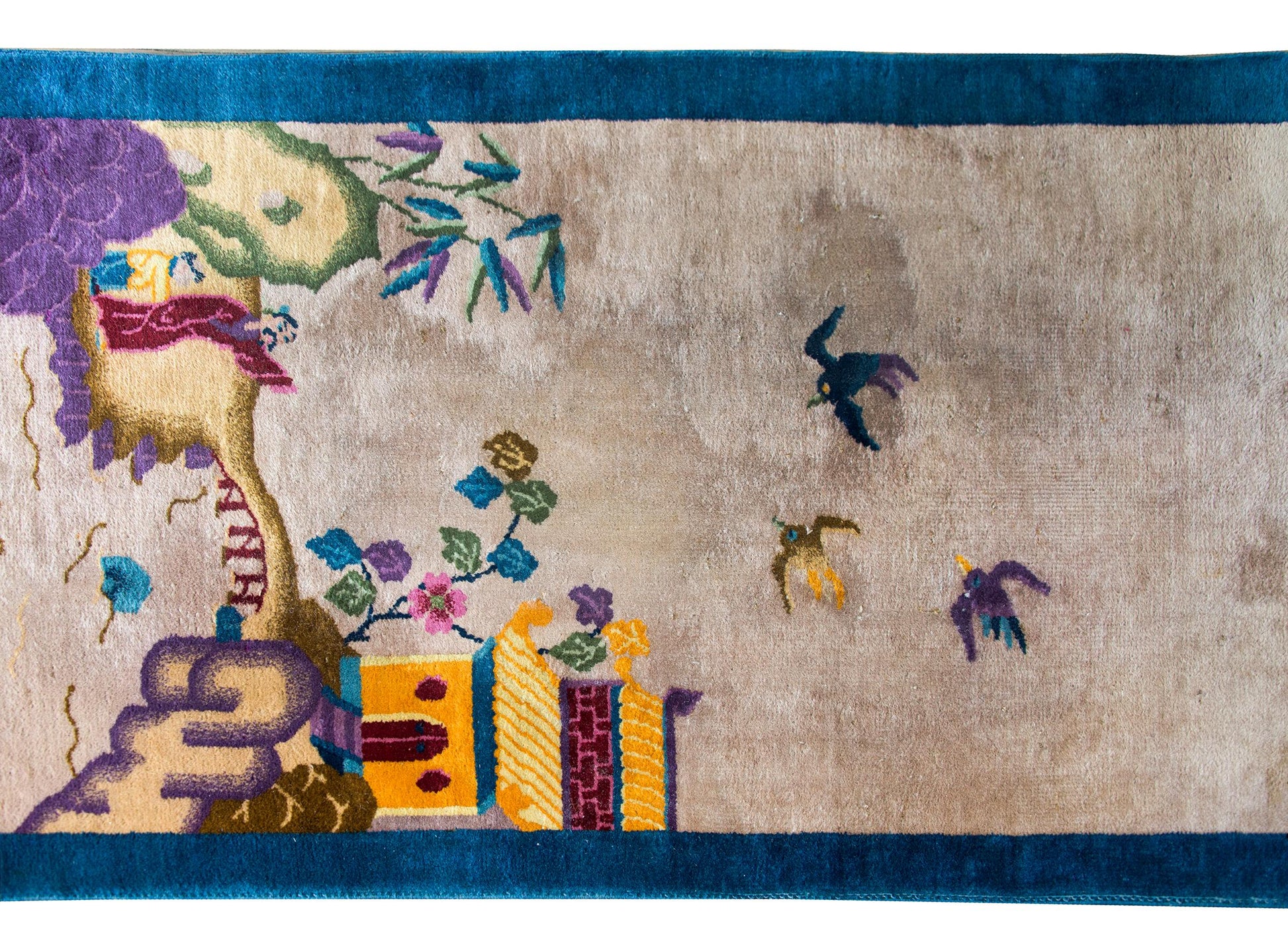 Early 20th Century Chinese Art Deco Rug For Sale