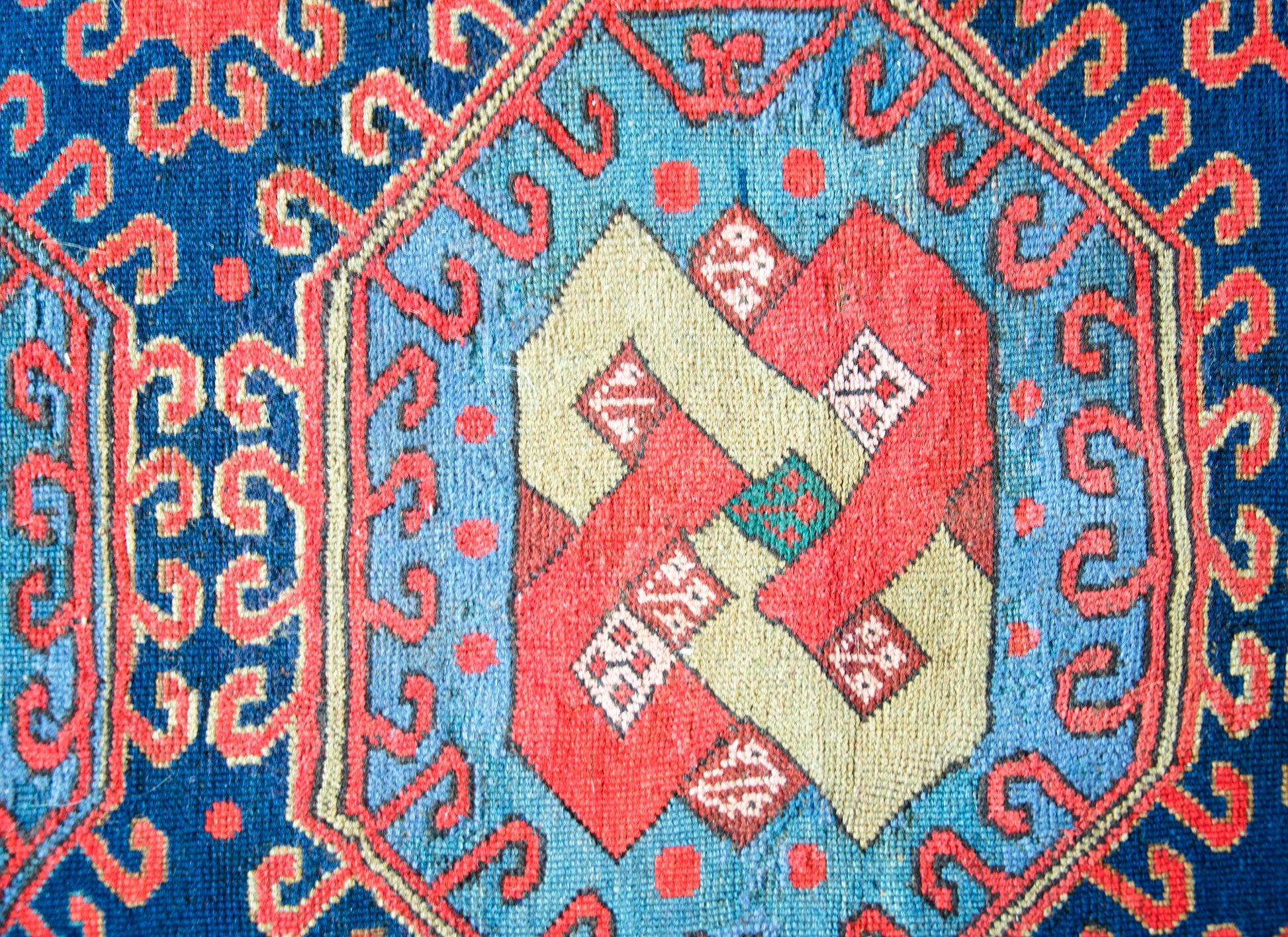 Early 20th Century Persian Kazak Rug For Sale