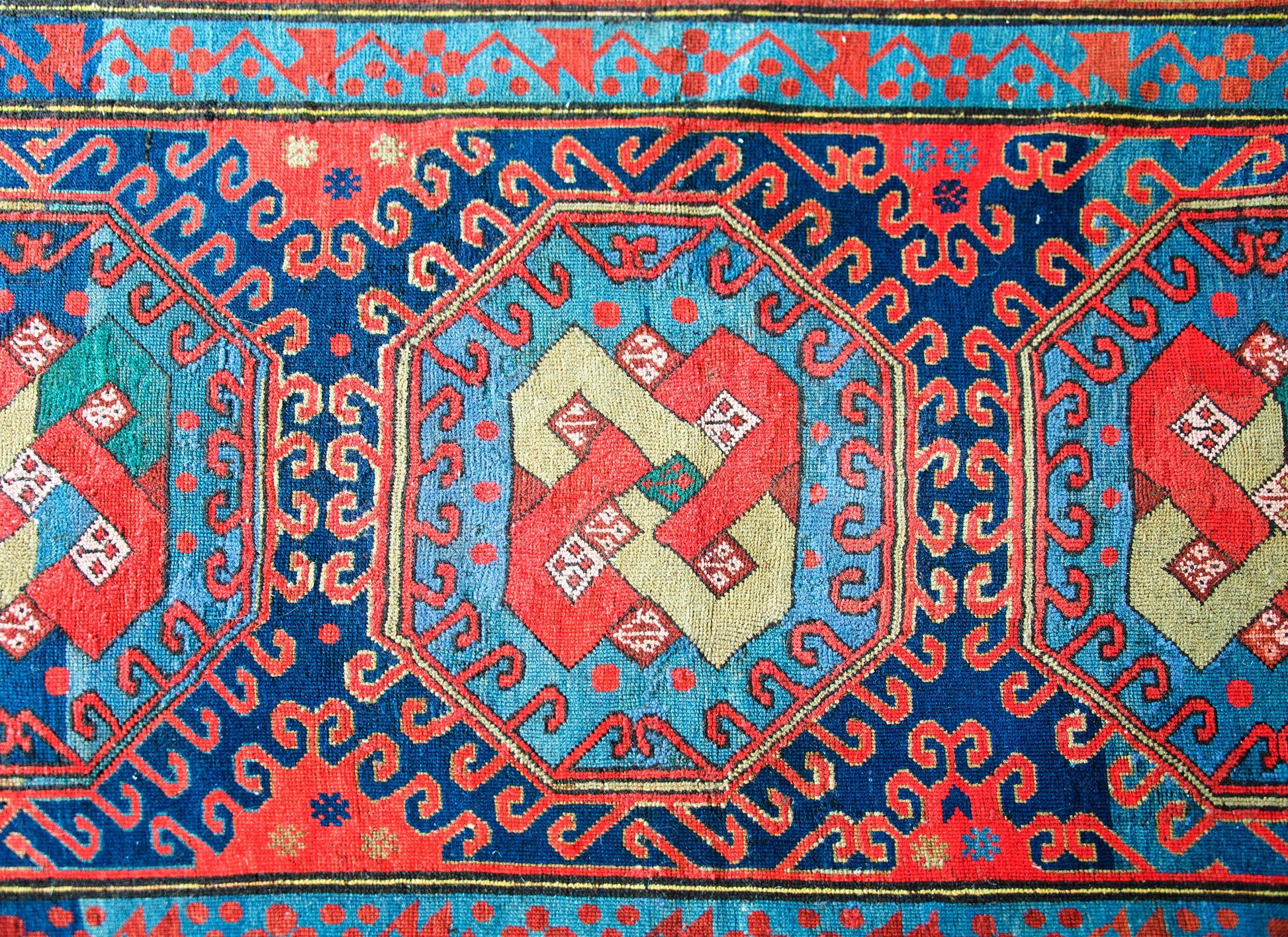 Early 20th Century Persian Kazak Rug For Sale