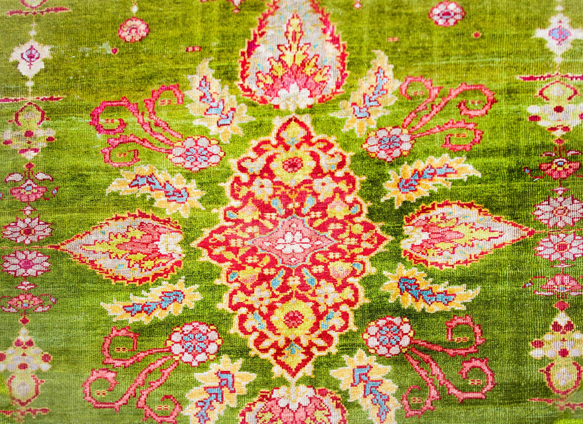 Late 19th Century Persian Sultanabad Rug For Sale