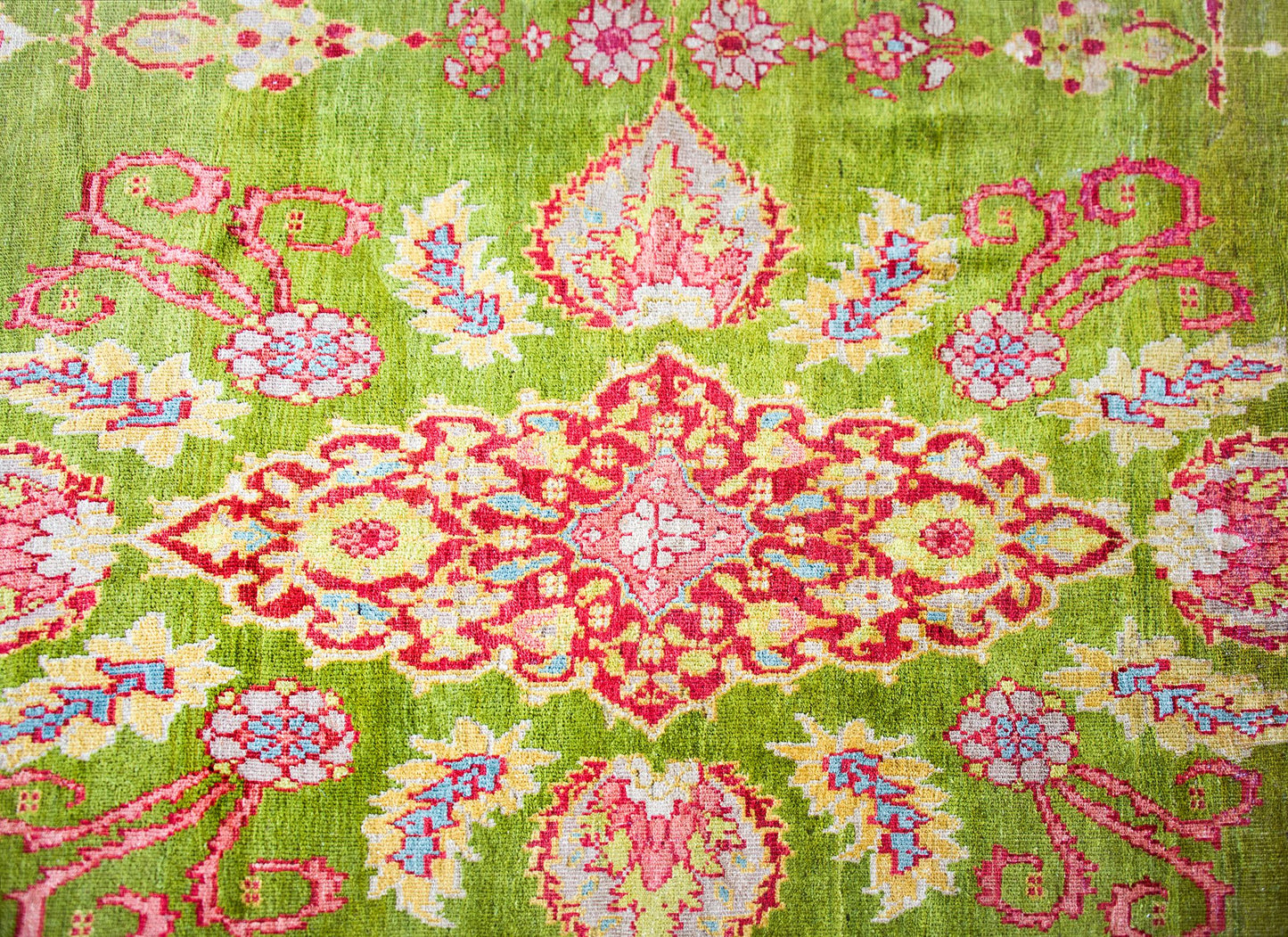 Late 19th Century Persian Sultanabad Rug For Sale