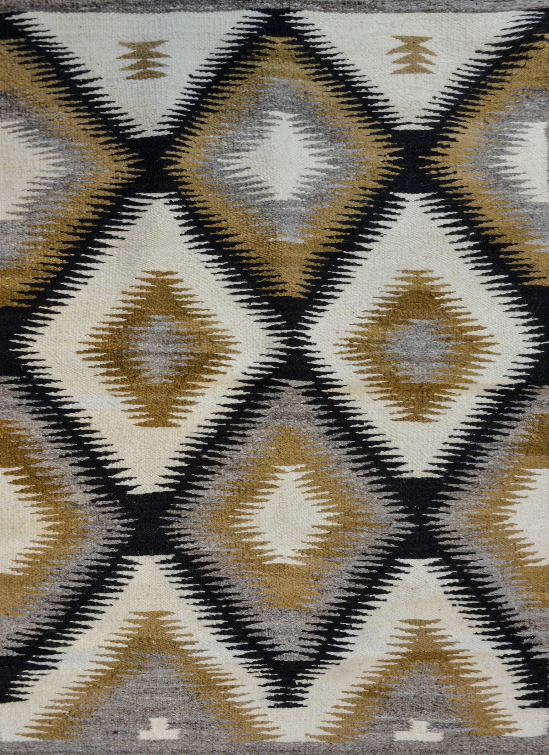 Bold Mid-20th Century Navajo Rug For Sale