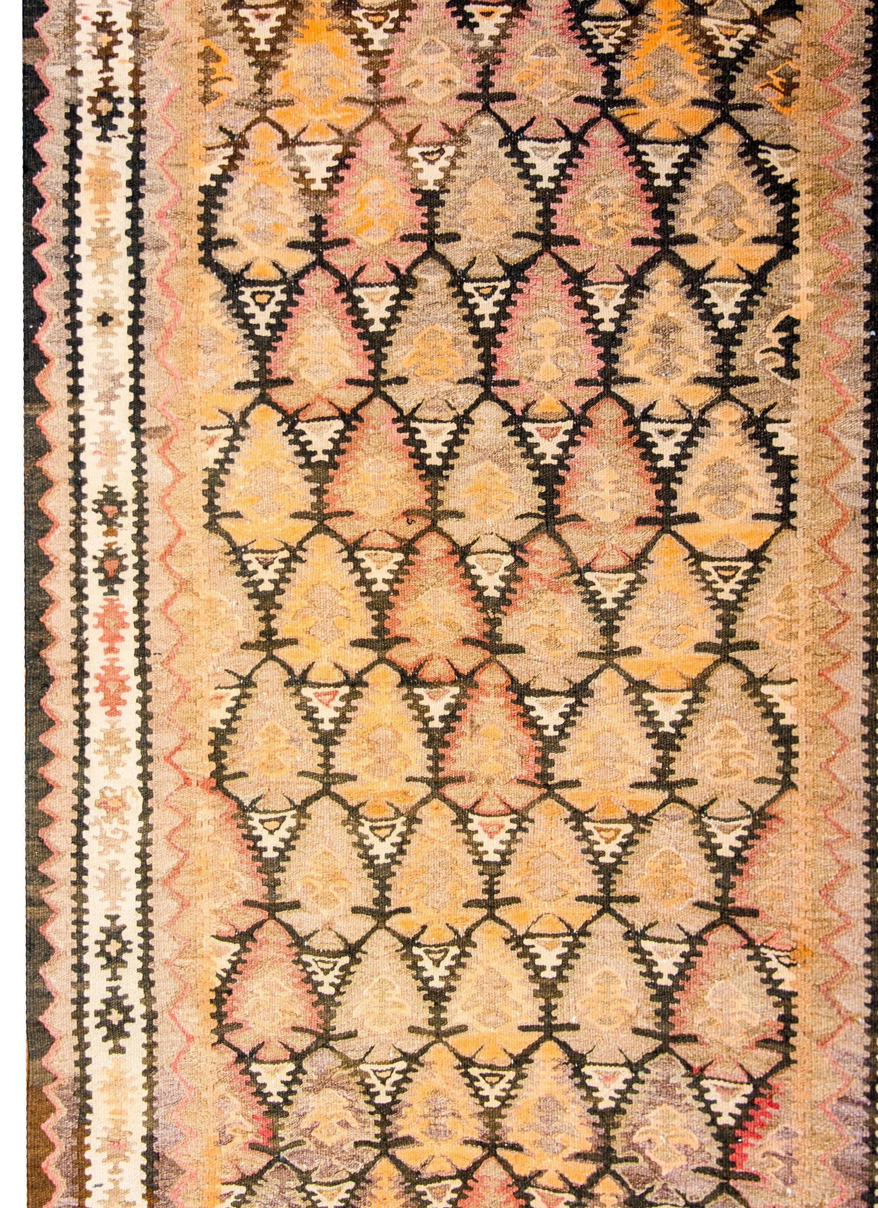 Beautiful Mid-20th Century Qazvin Kilim Rug For Sale