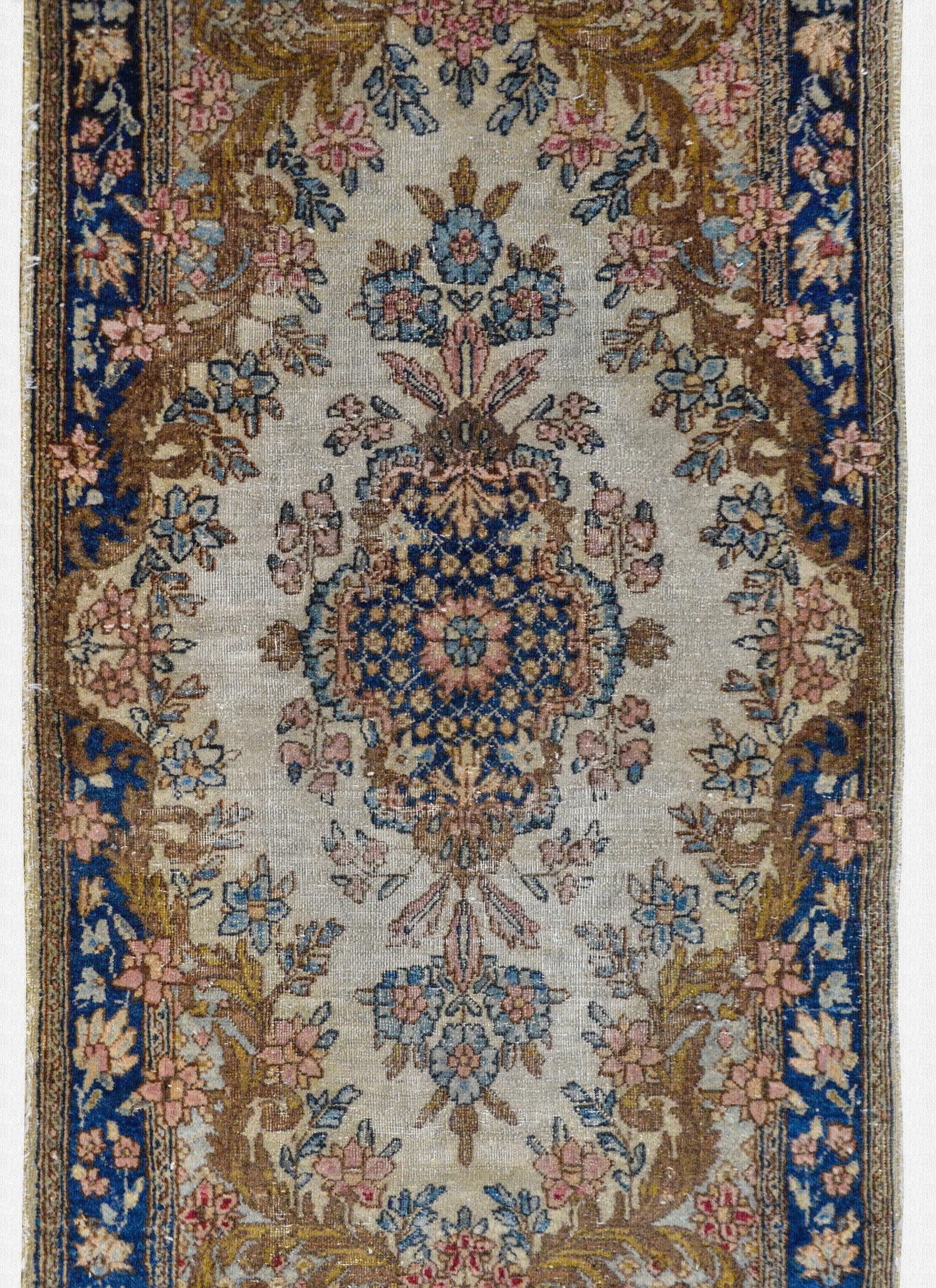 Wonderful Early 20th Century Kirman Rug For Sale