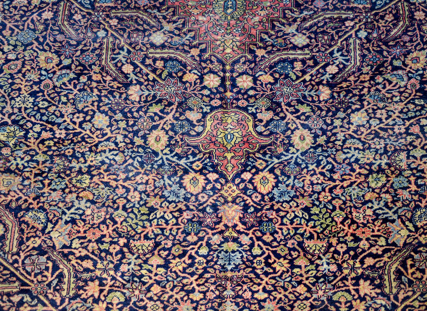 Gorgeous Early 20th Century Sivas Rug For Sale