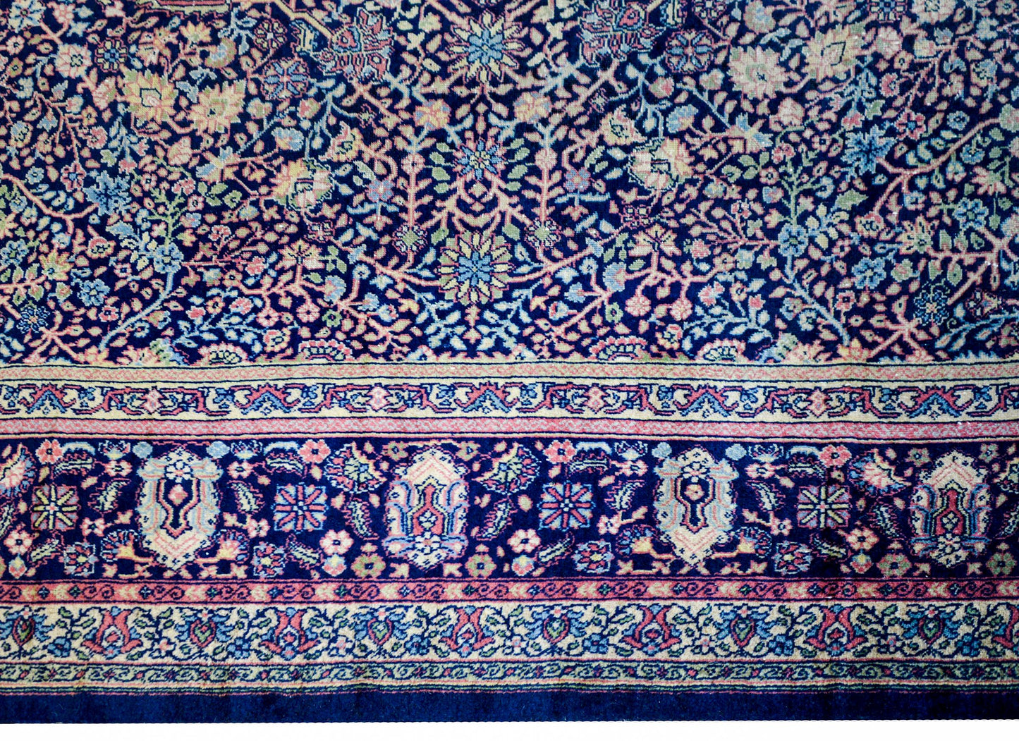 Gorgeous Early 20th Century Sivas Rug For Sale