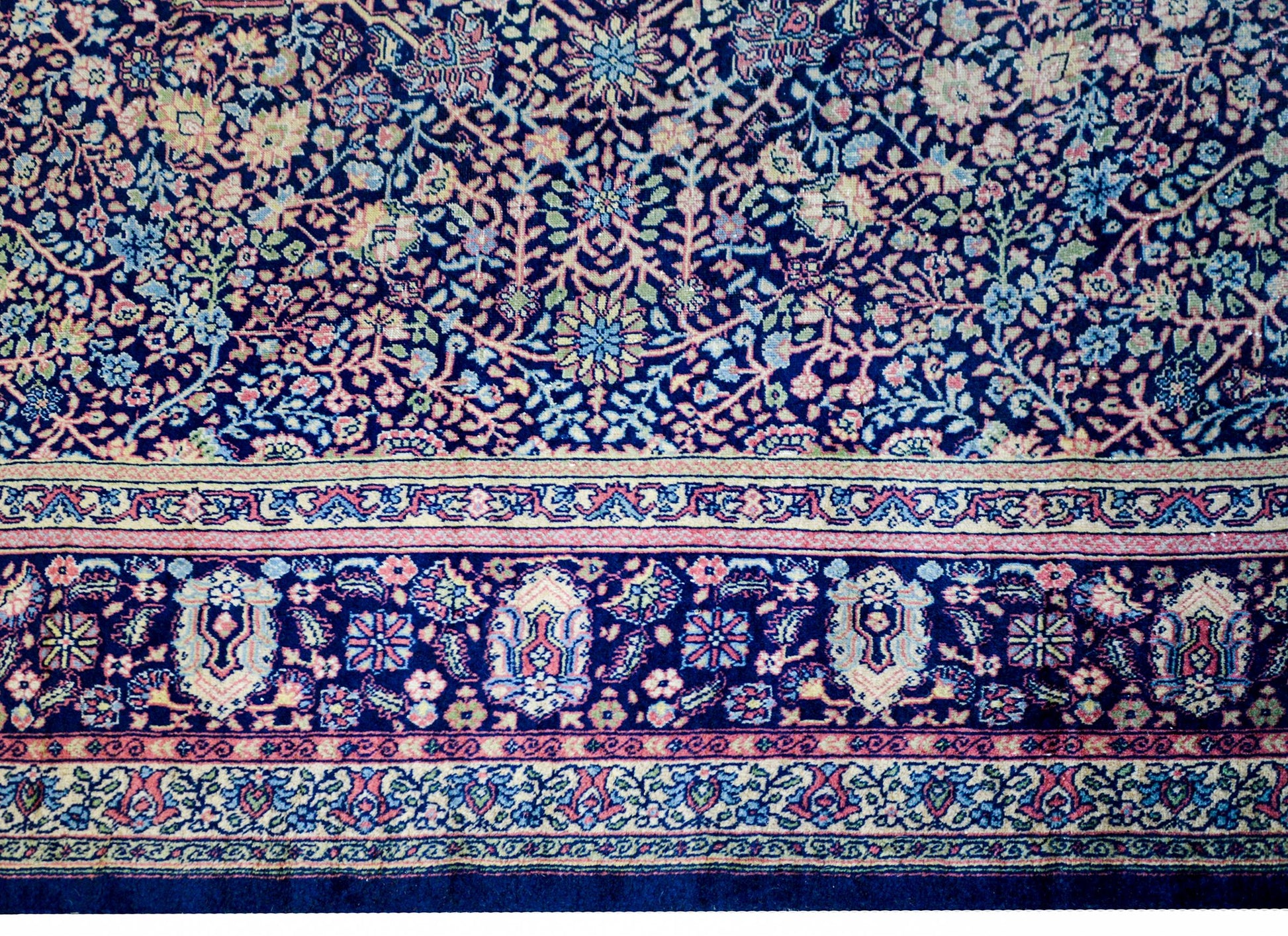 Gorgeous Early 20th Century Sivas Rug For Sale