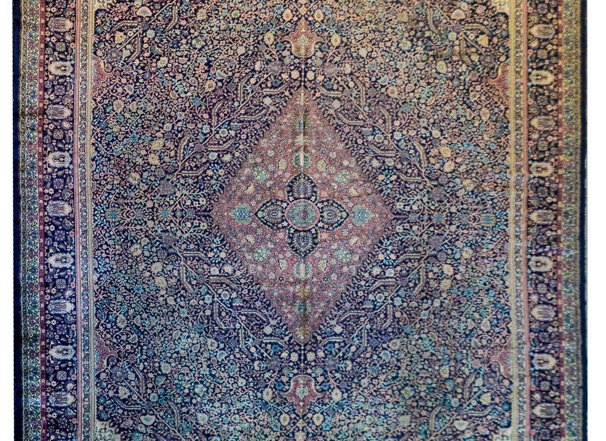 Gorgeous Early 20th Century Sivas Rug For Sale