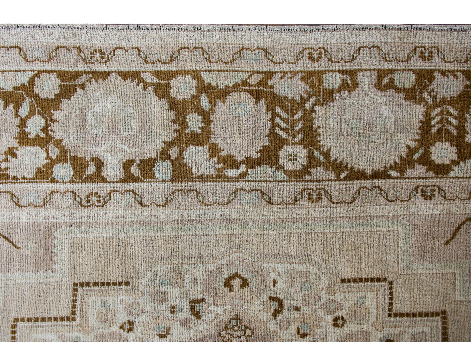 Early 20th Century Turkish Oushak Rug For Sale