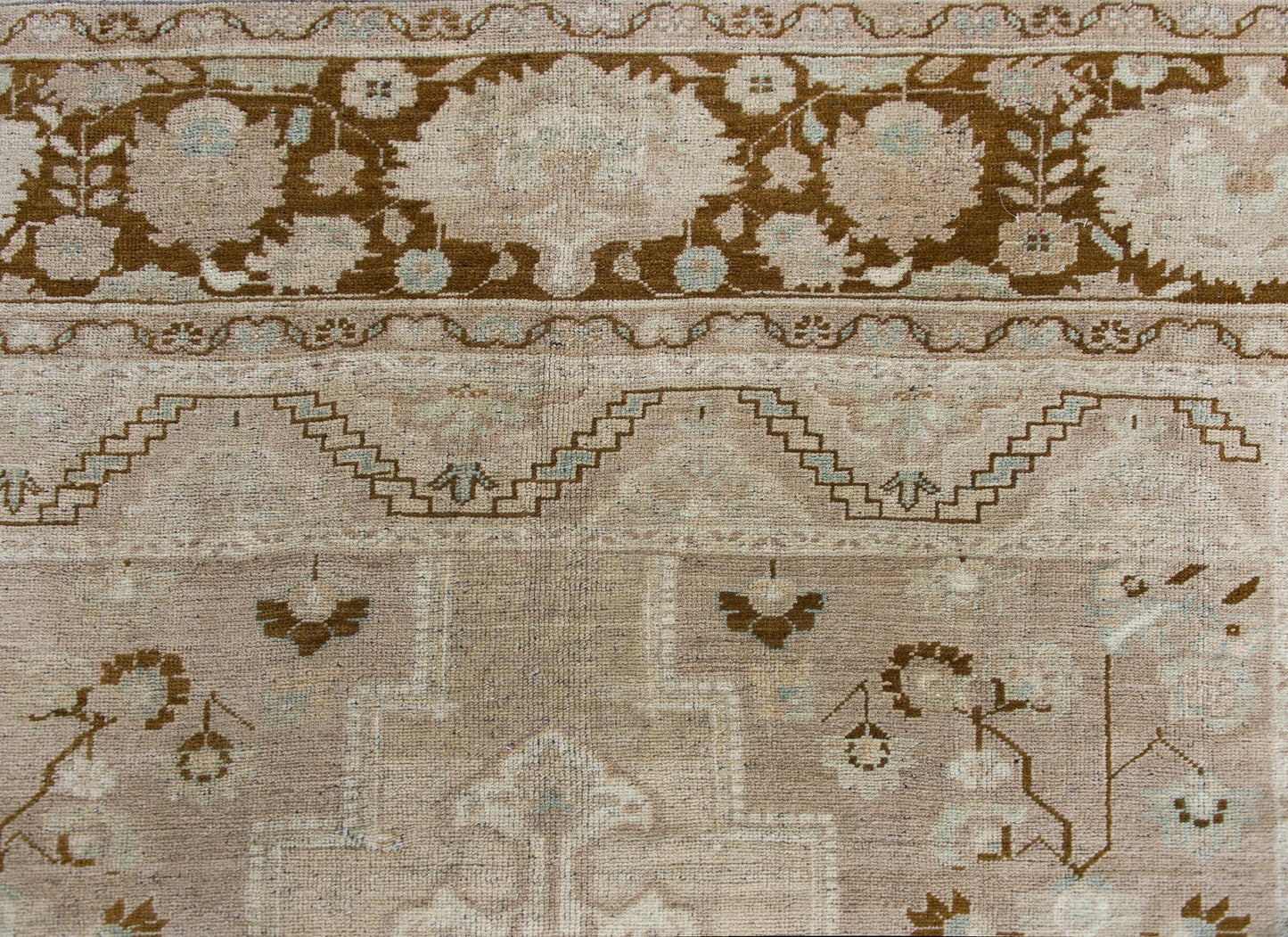 Early 20th Century Turkish Oushak Rug For Sale