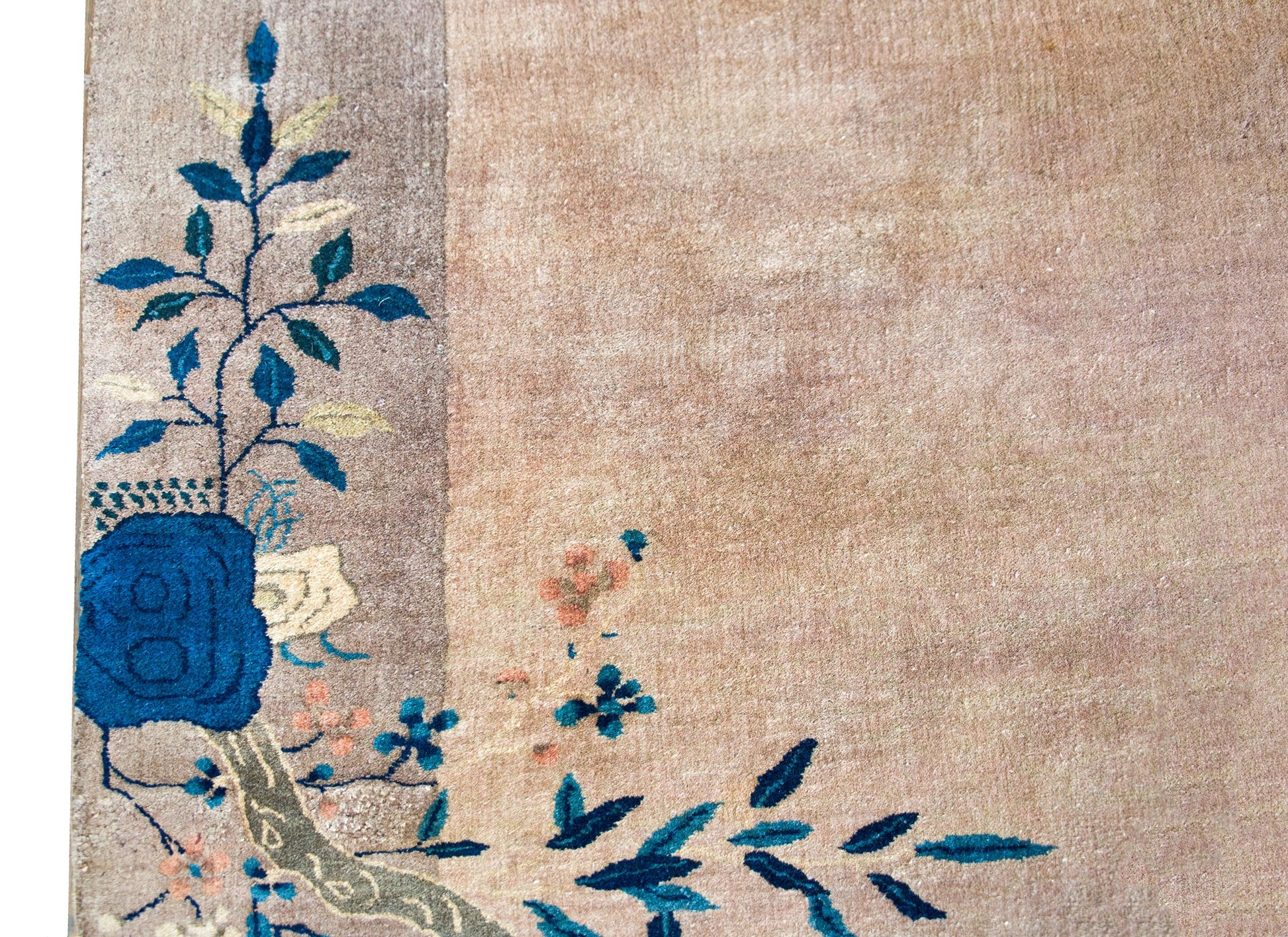 Early 20th Century Chinese Art Deco Rug For Sale