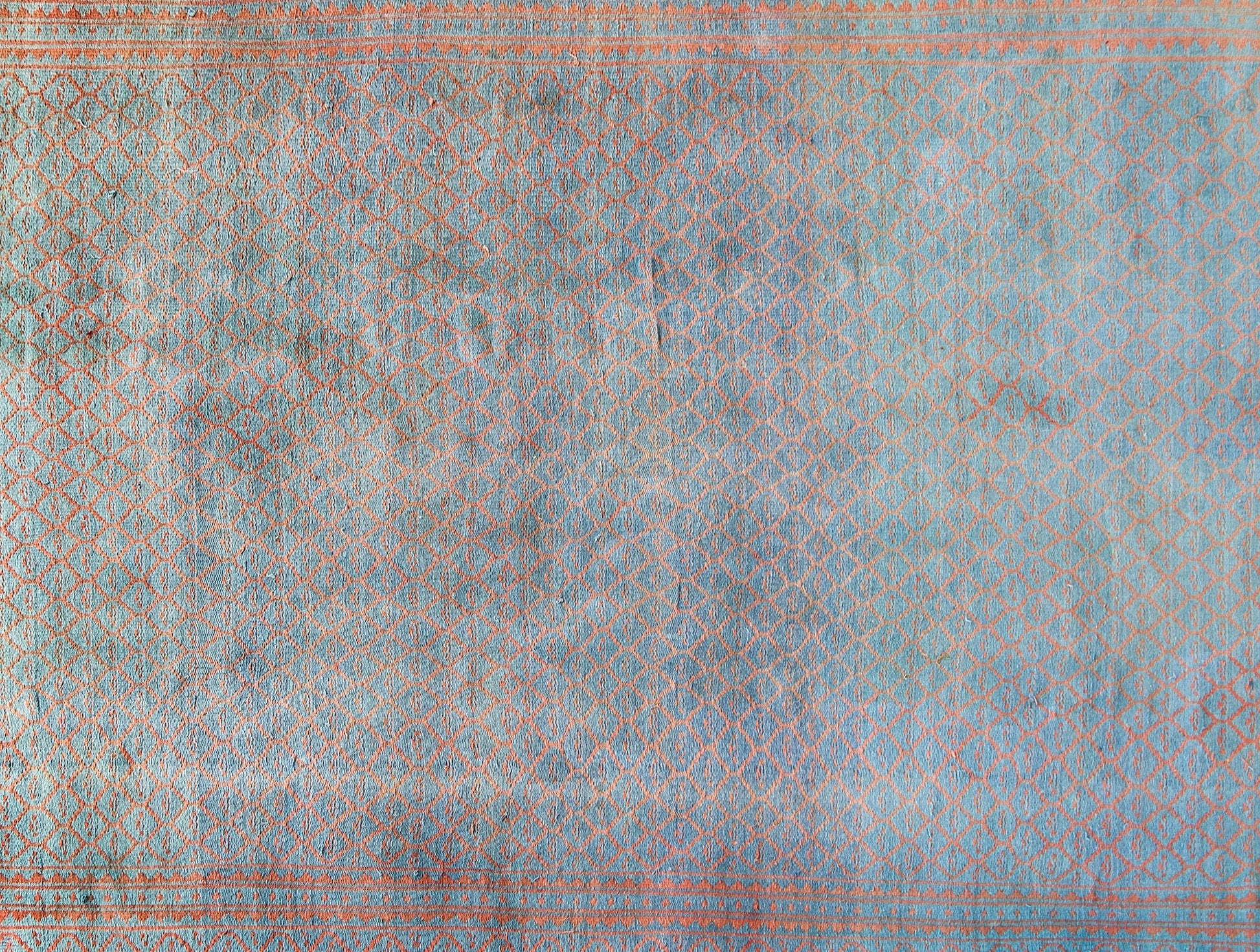 Mid-20th Century Saveh Kilim Rug For Sale