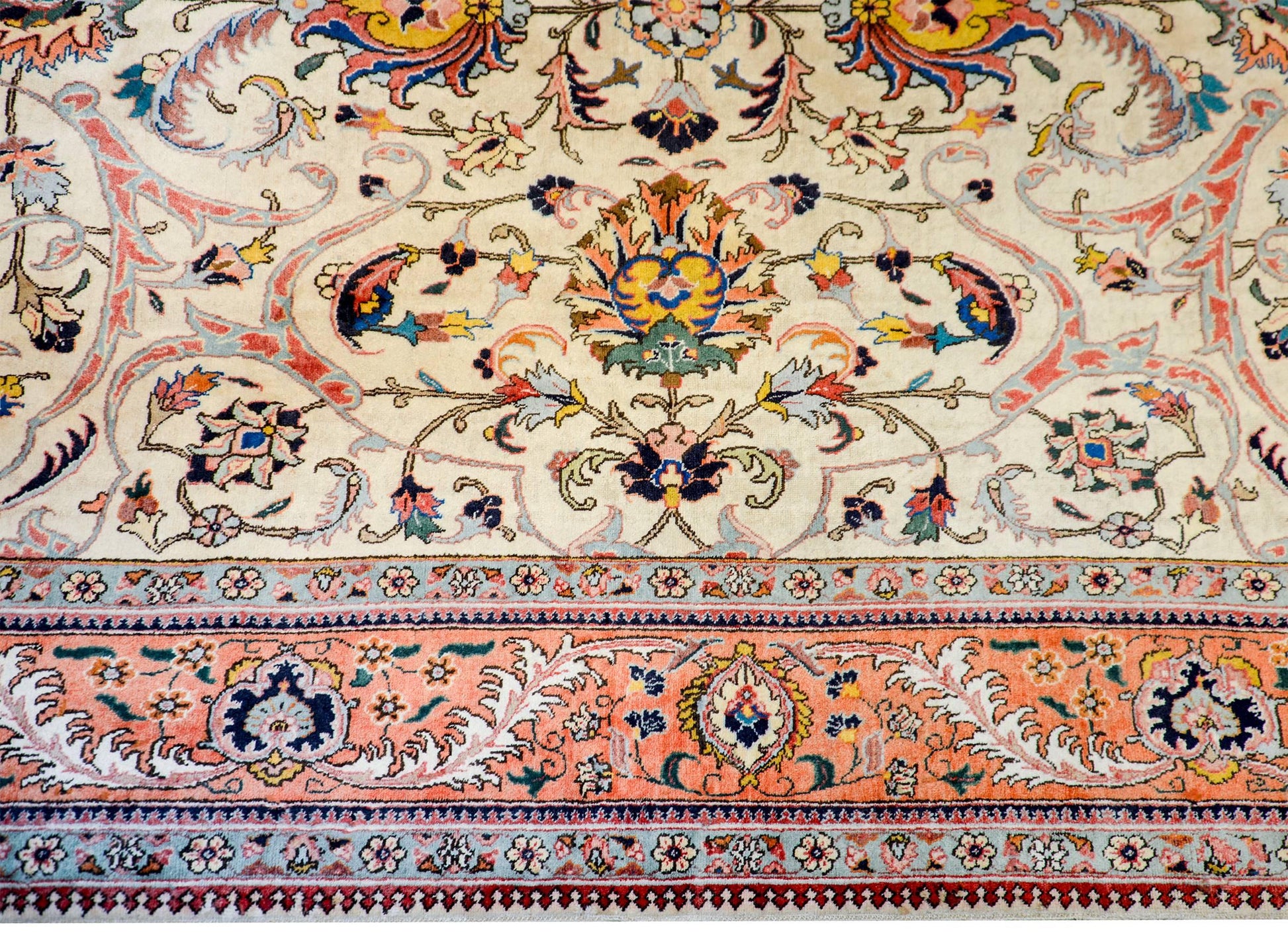 Vintage Tabriz Rug For Sale